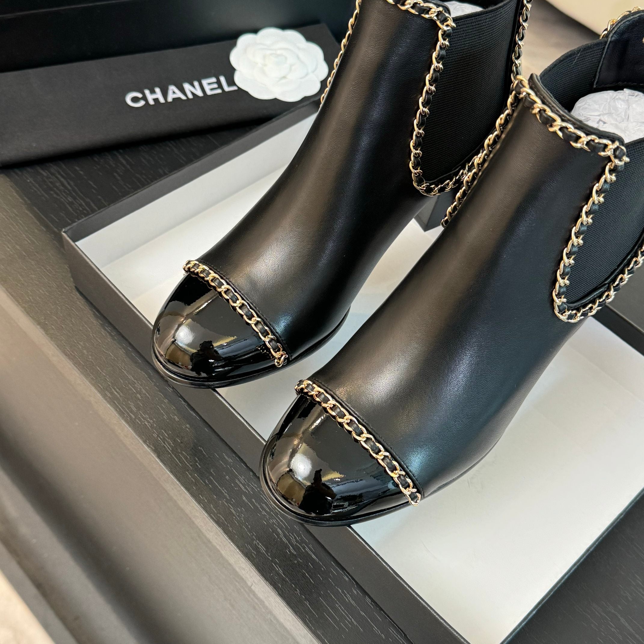 CC Ankle Boots Black Chain Cowhide