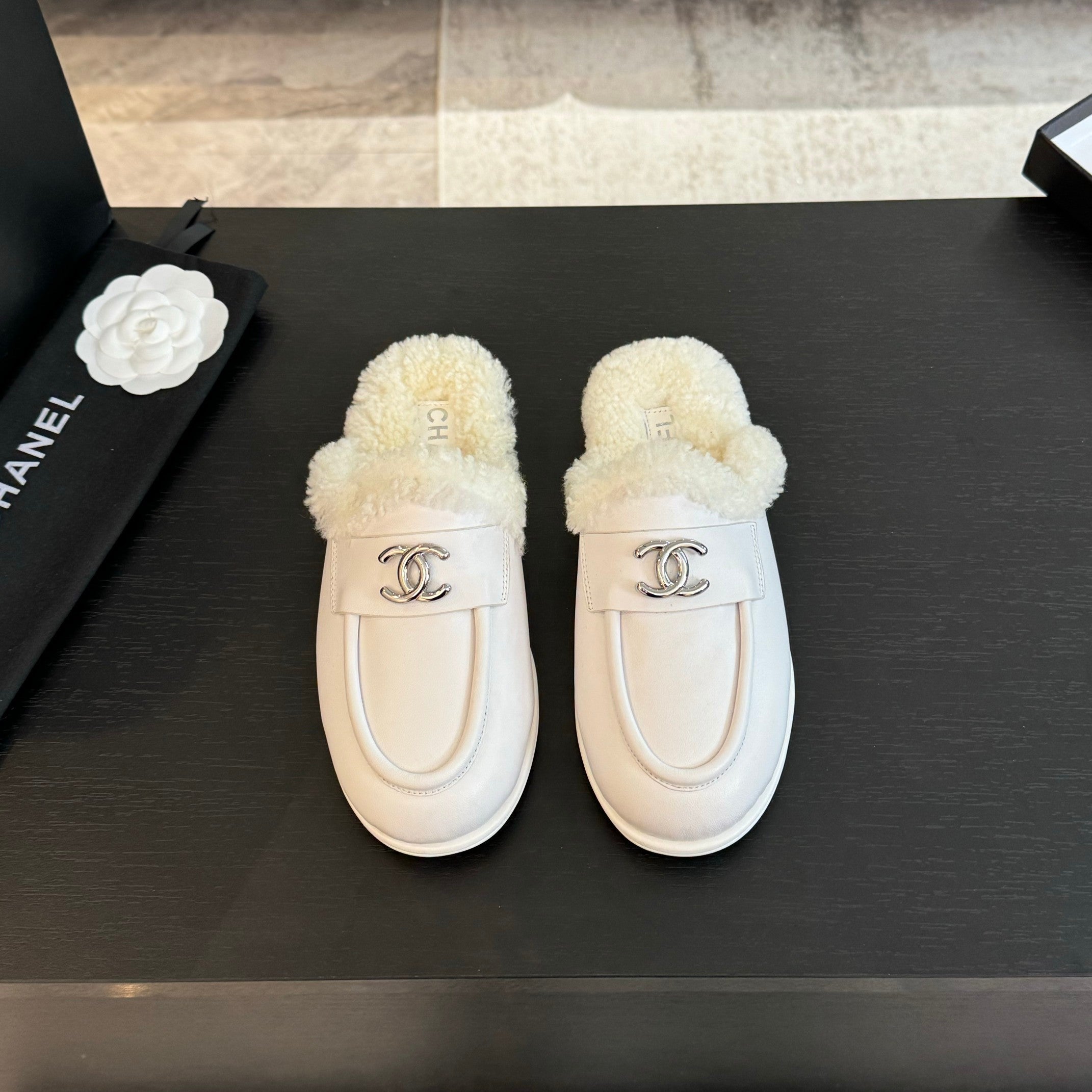 CC Mule White Calfskin Lamb Wool