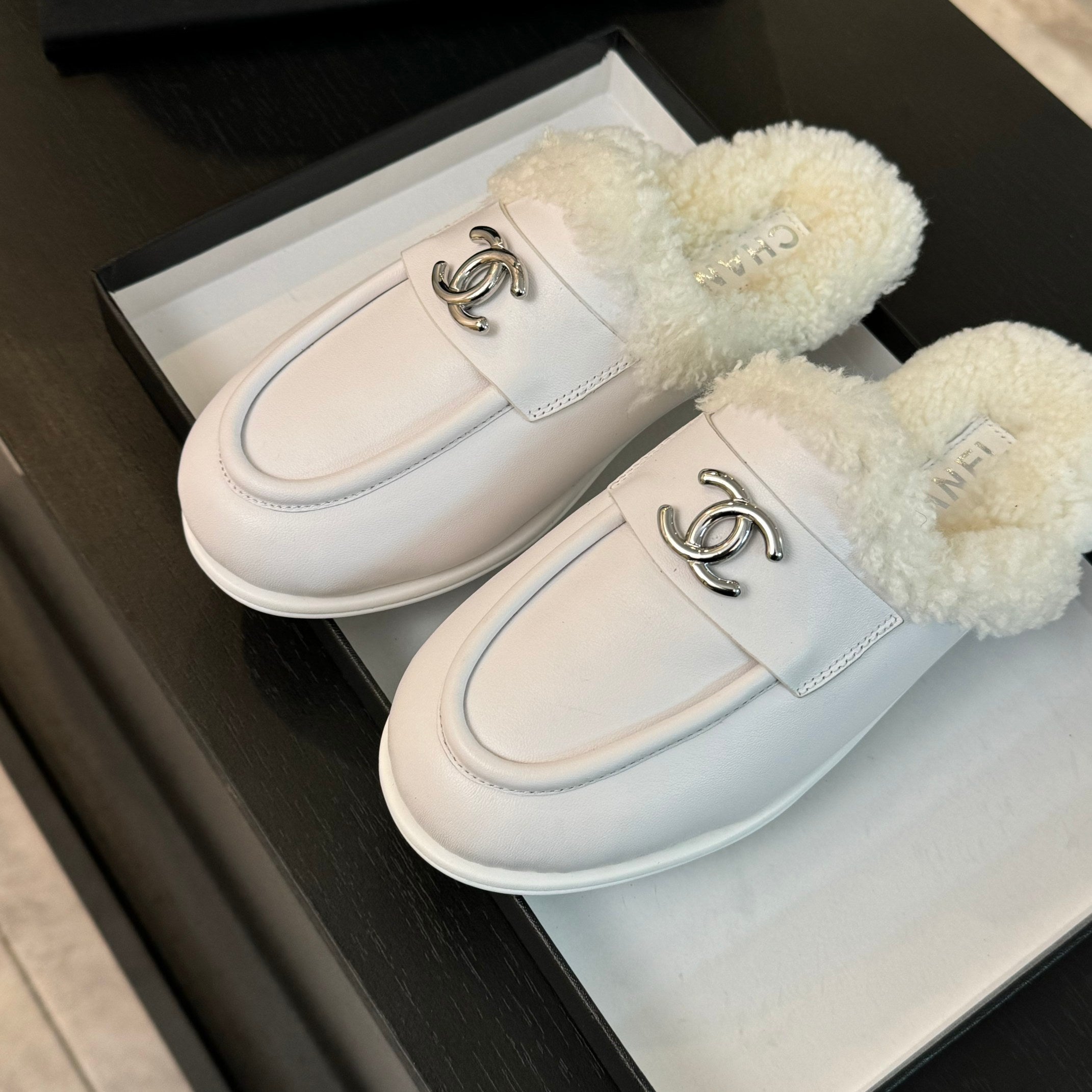 CC Mule White Calfskin Lamb Wool