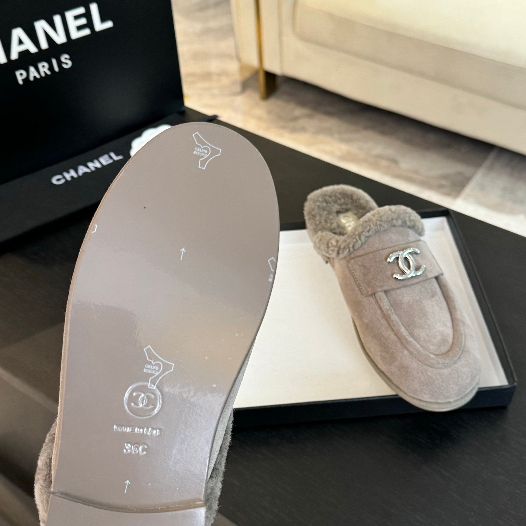 CC Mule Pinkish Grey Suede Lamb Wool