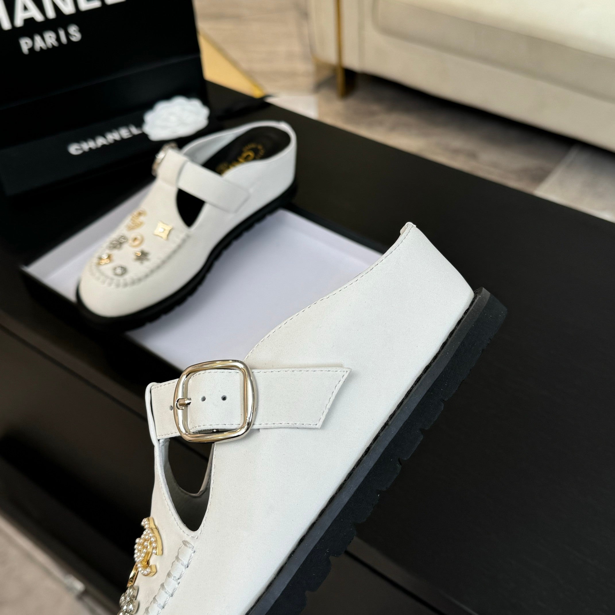 CC 25C Mule Sandal White Imported Cowhide 212943