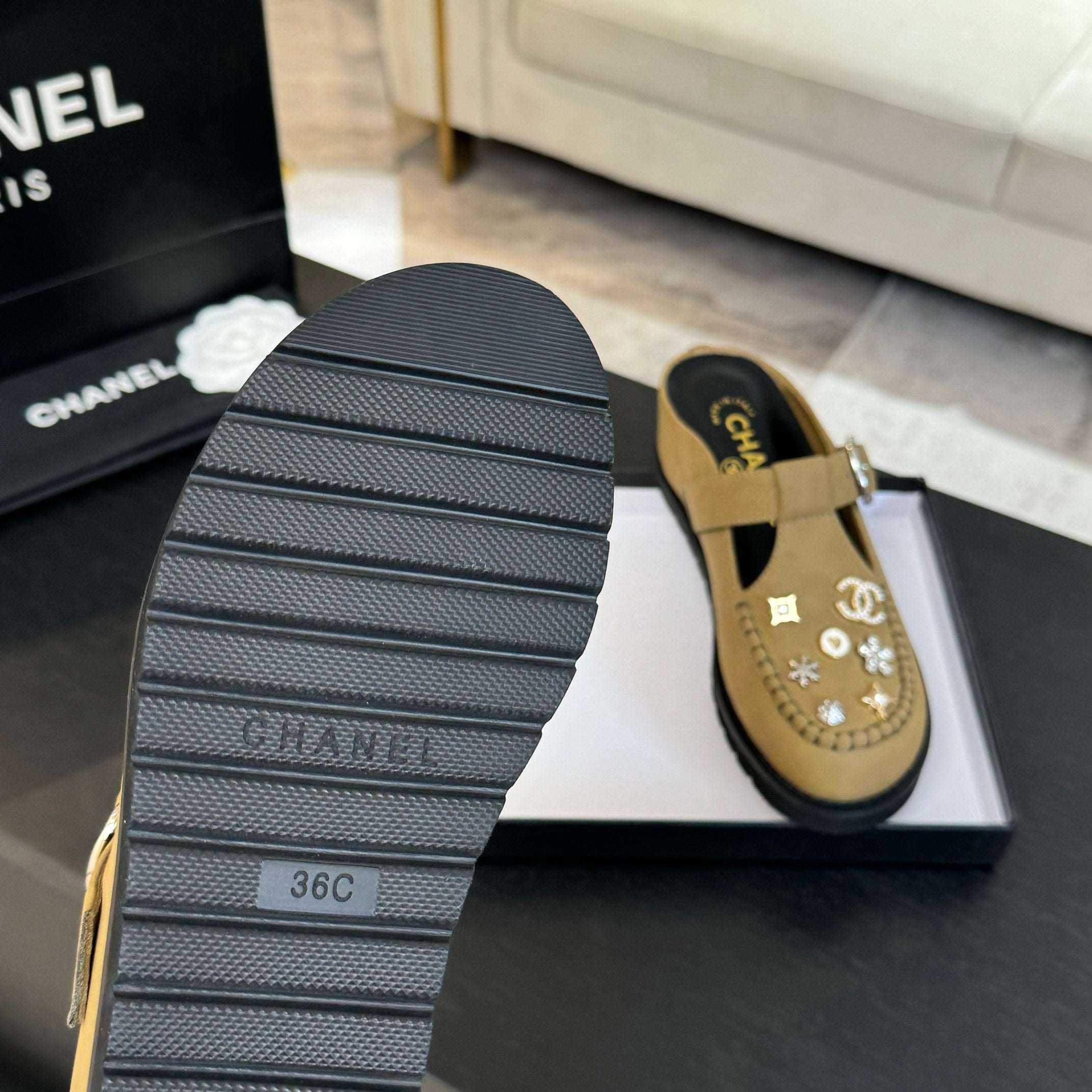 CC 25C Mule Sandal Dried Moss  Imported Cowhide 212945