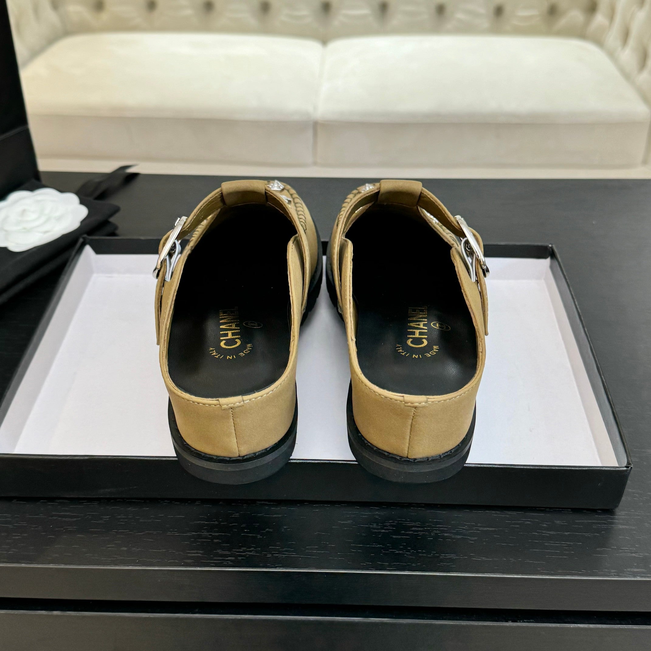 CC 25C Mule Sandal Dried Moss  Imported Cowhide 212945