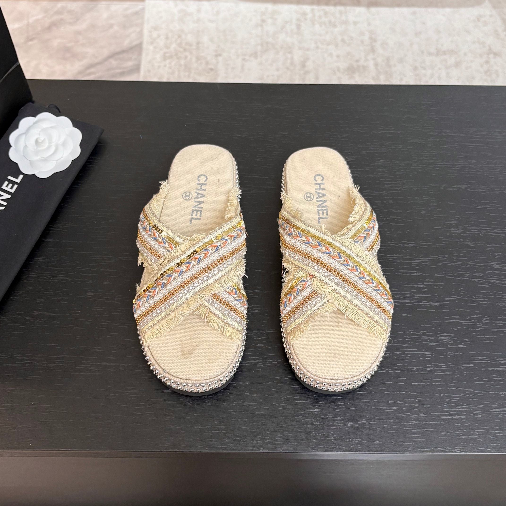 CC 25C Thick-Soled Slipper In Black Denim Navajo White Fabric 213233