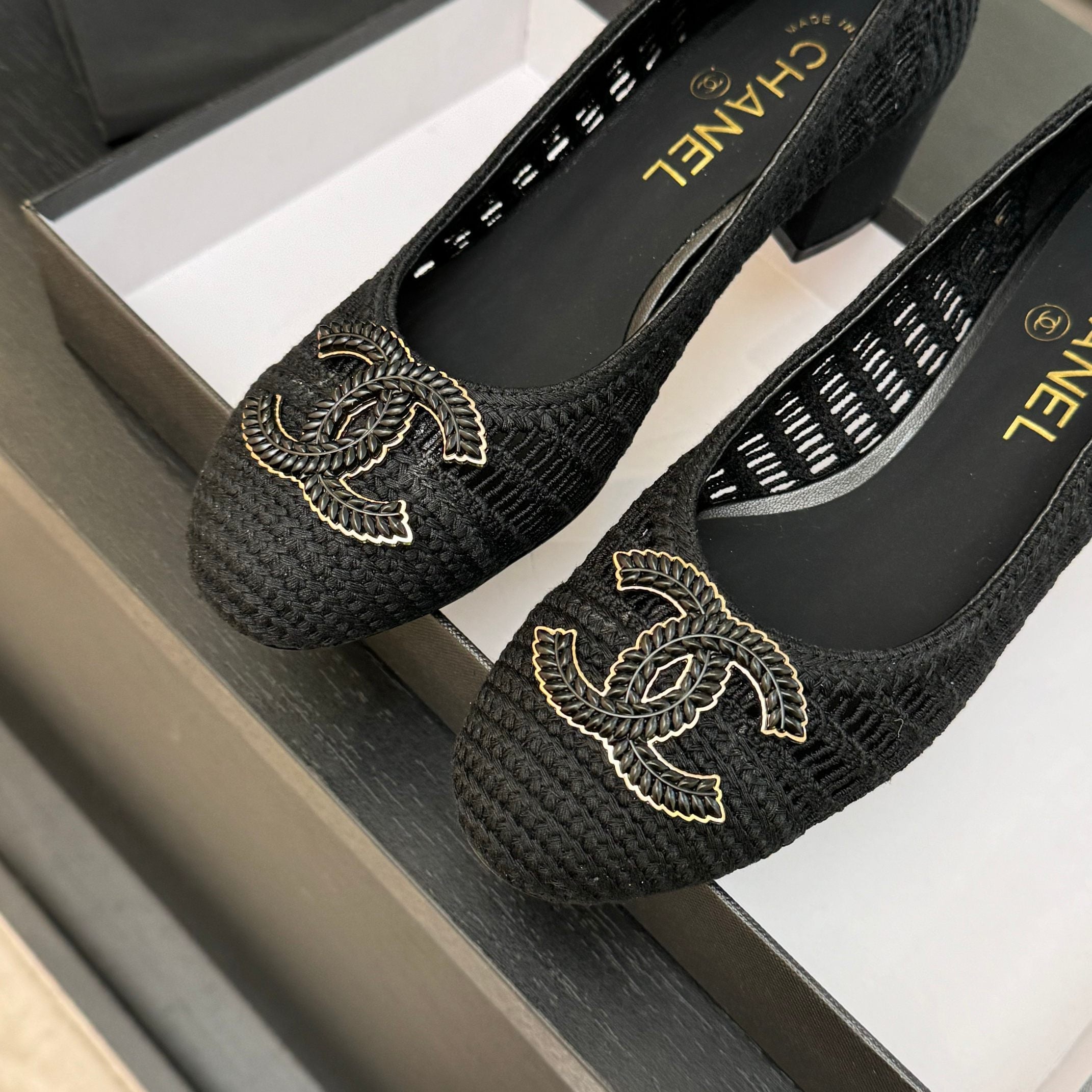 CC 25P Ballet Heel 50mm Black Raffia Large Logo