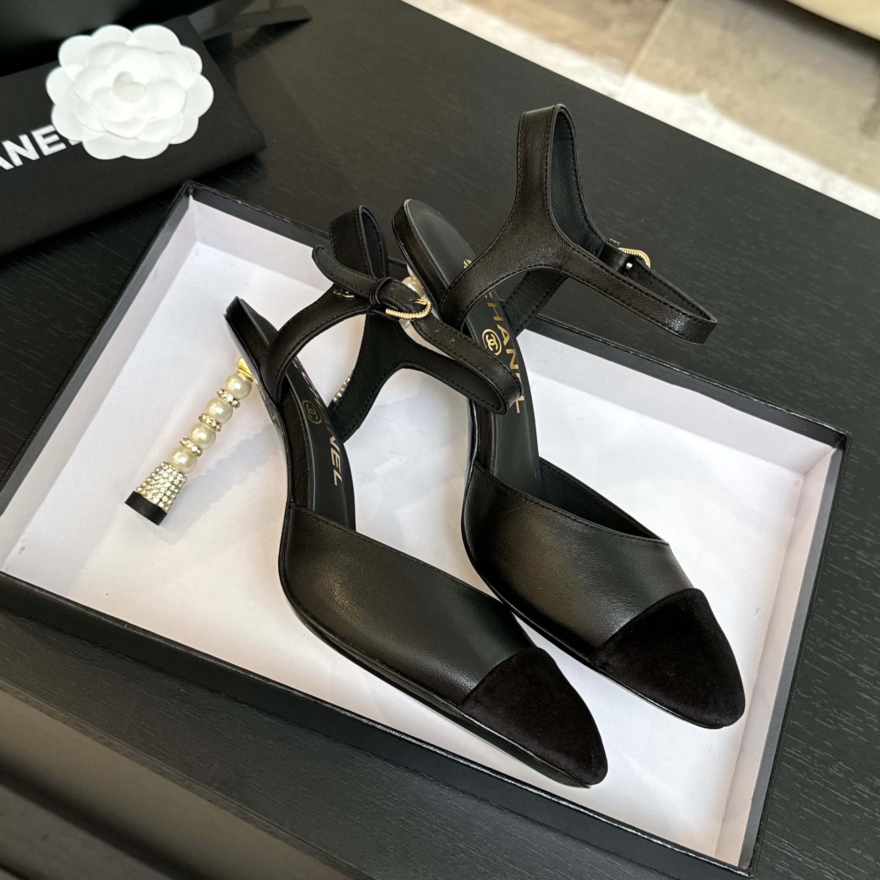 CC 25S Slingback 85mm Black Calfskin Purple Suede