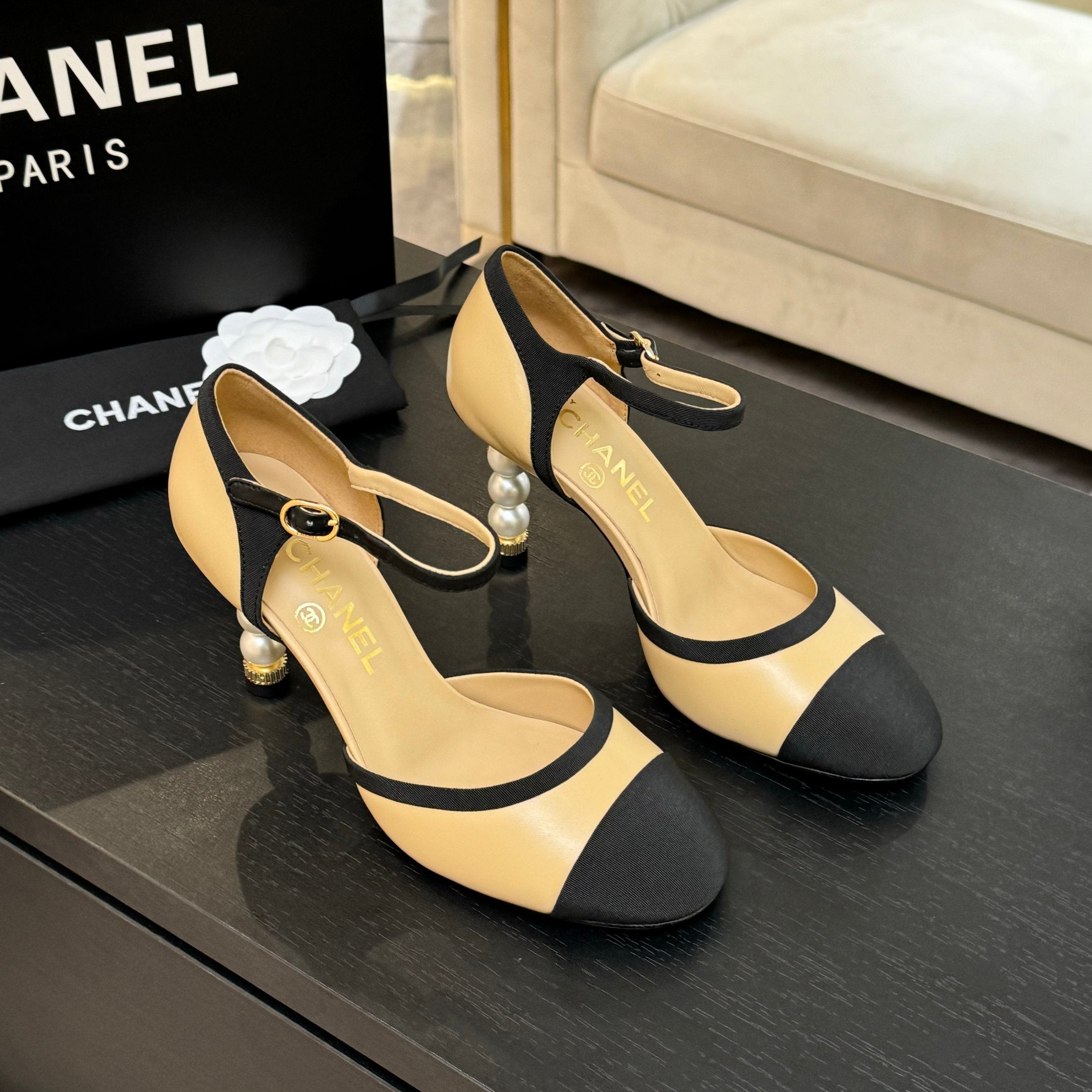 CC 25S Slingback 85mm Beige Calfskin Black Grosgrain