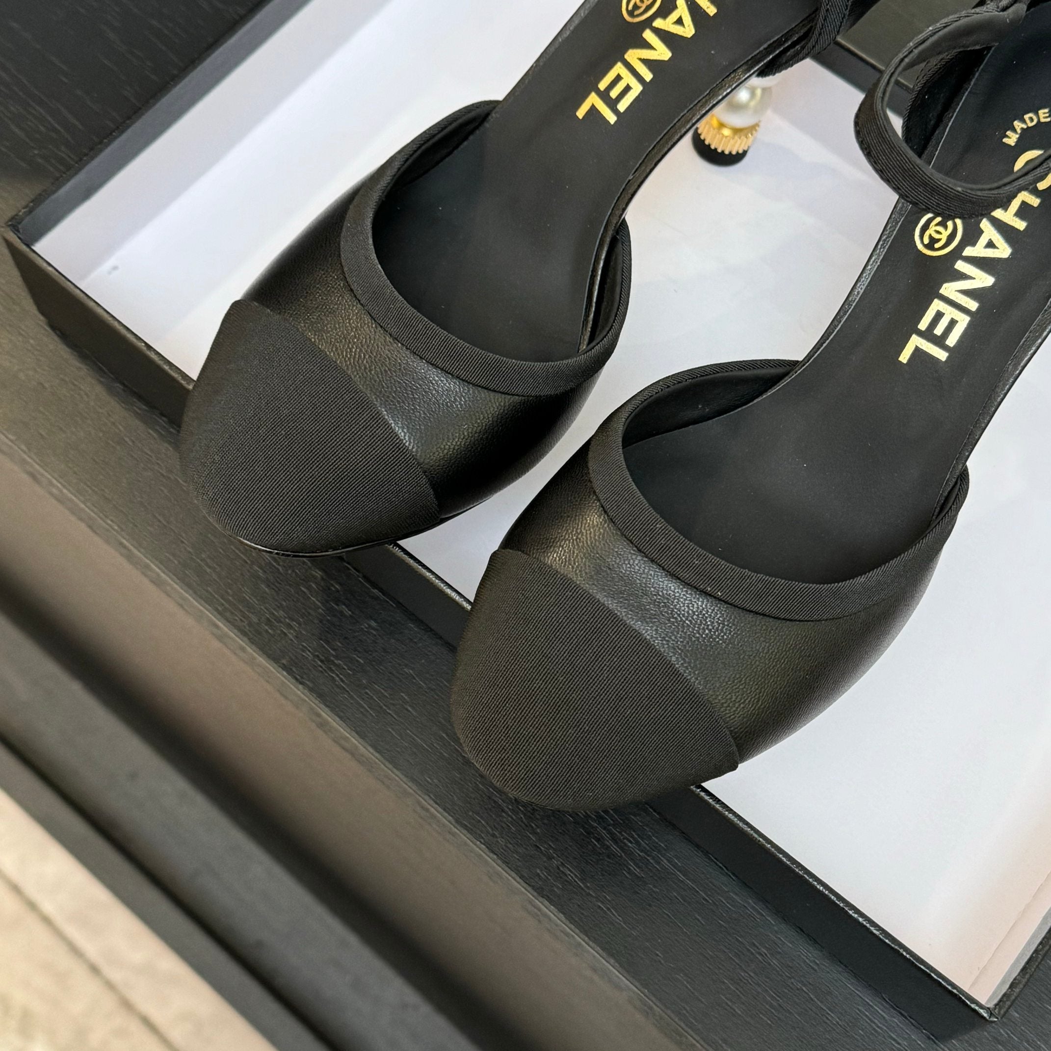 CC 25S Slingback 85mm Black Calfskin Grosgrain