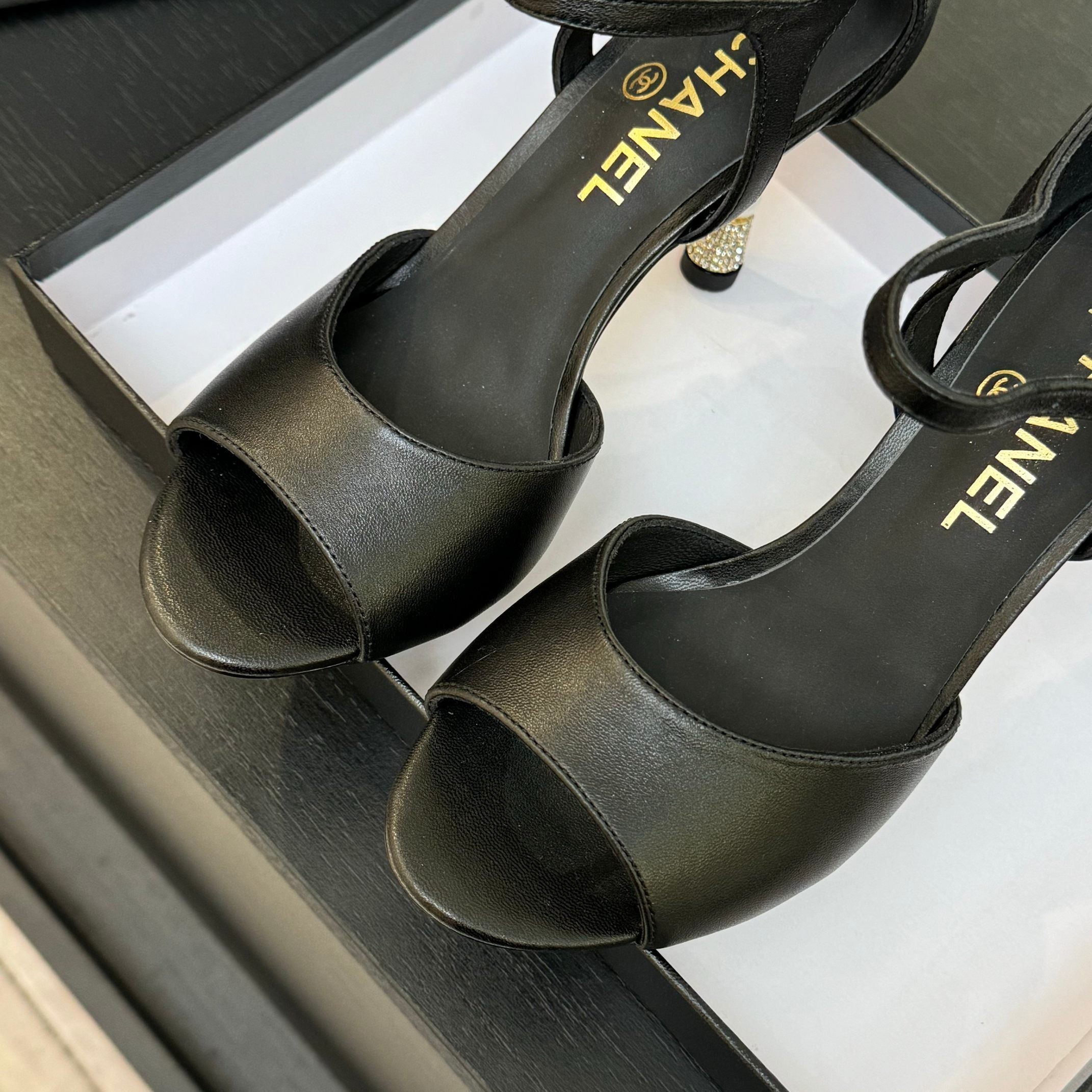 CC 25S Sandal Heel 85mm Black Calfskin