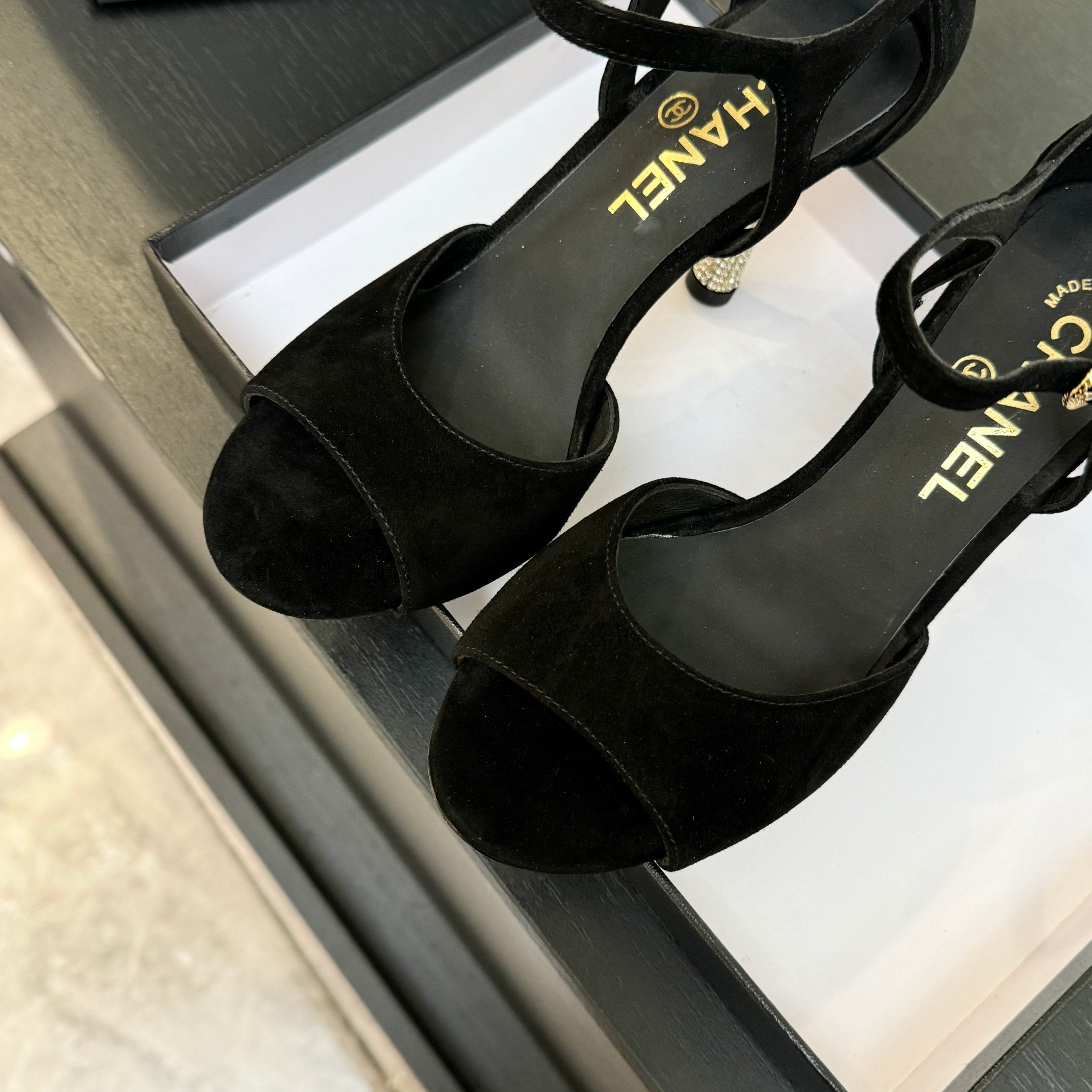 CC 25S Sandal Heel 85mm Black Suede