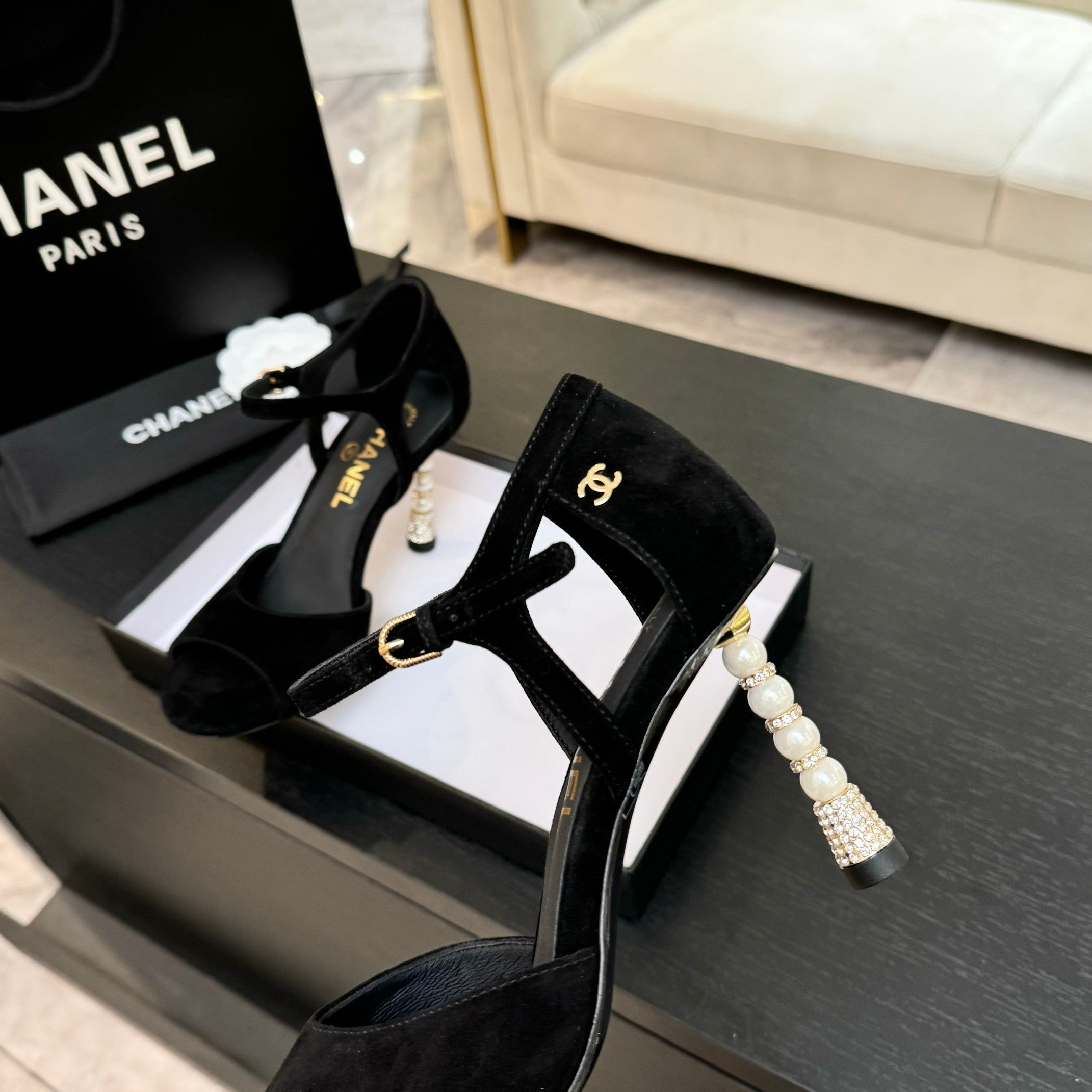 CC 25S Sandal Heel 85mm Black Suede