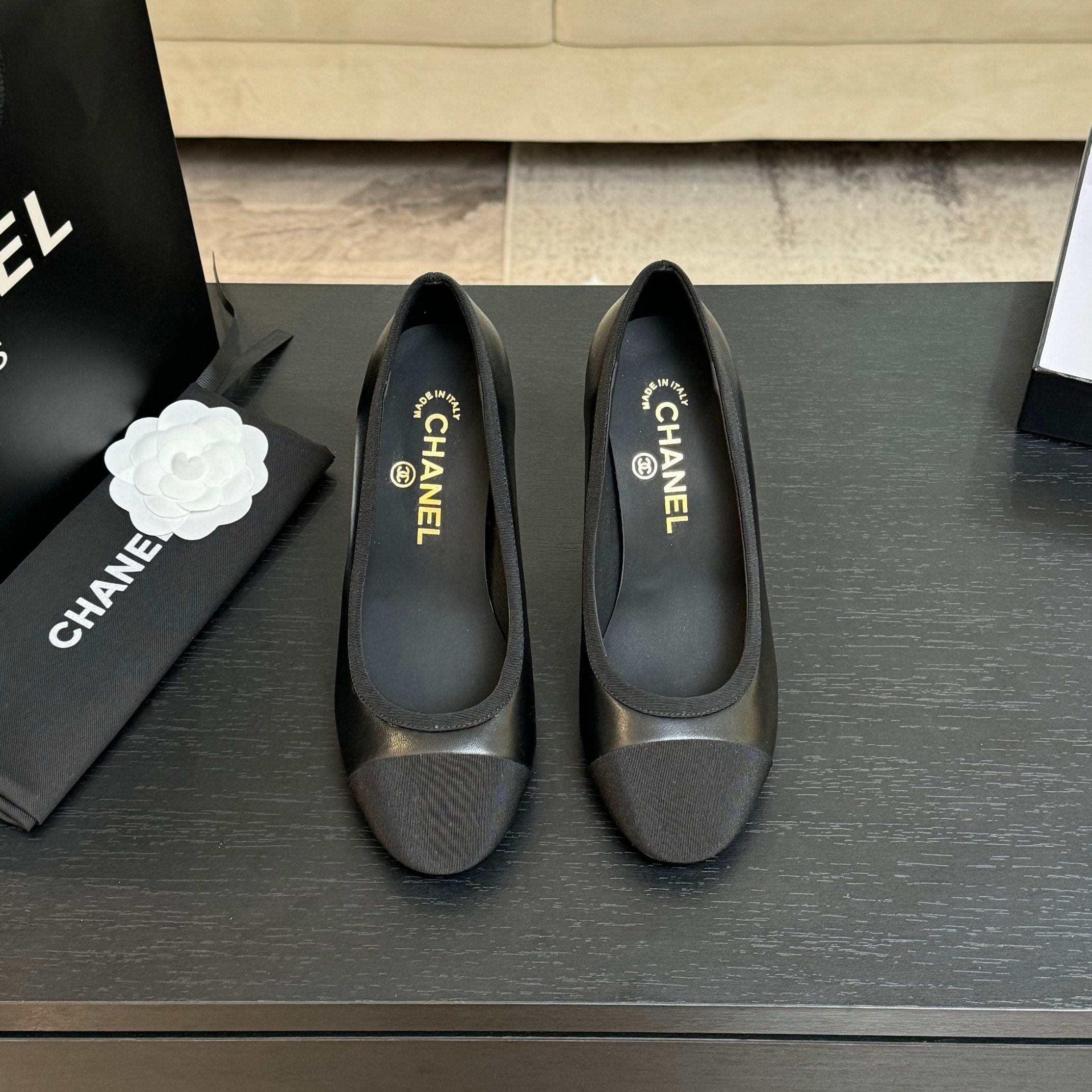 CC 25S Pump 85mm Black Calfskin Grosgrain