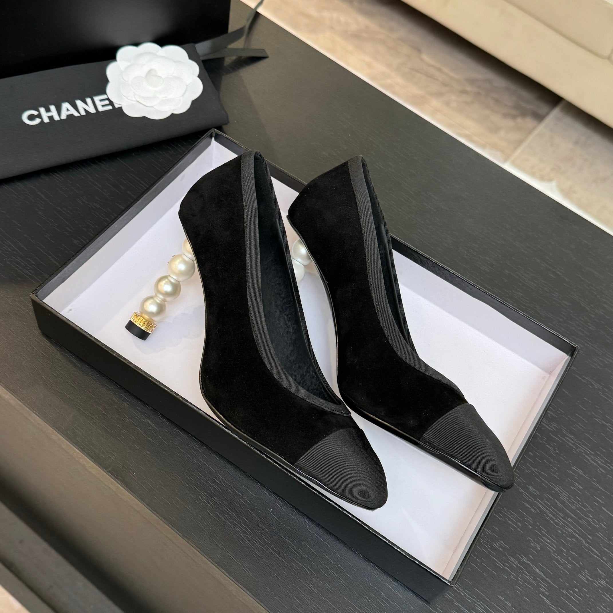 CC 25S Pump 85mm Black Suede Grosgrain