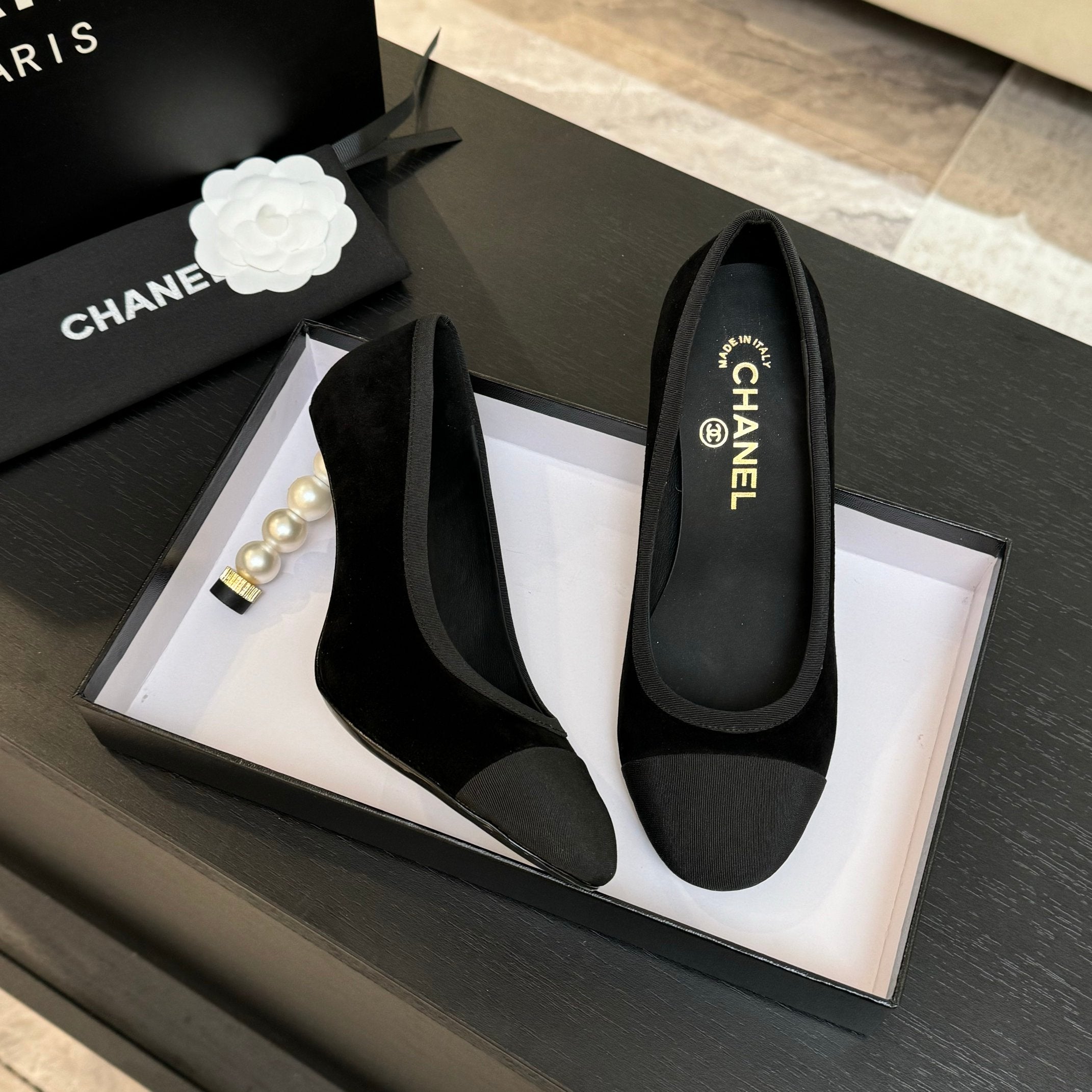 CC 25S Pump 85mm Black Suede Grosgrain