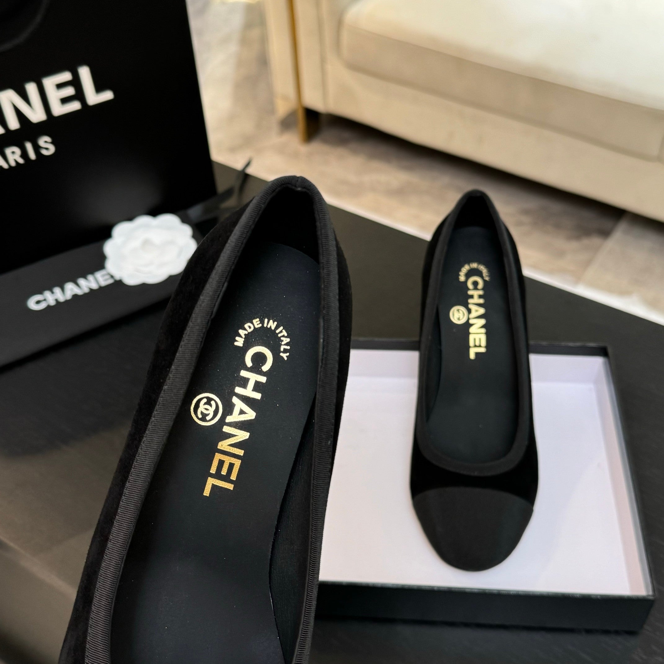 CC 25S Pump 85mm Black Suede Grosgrain