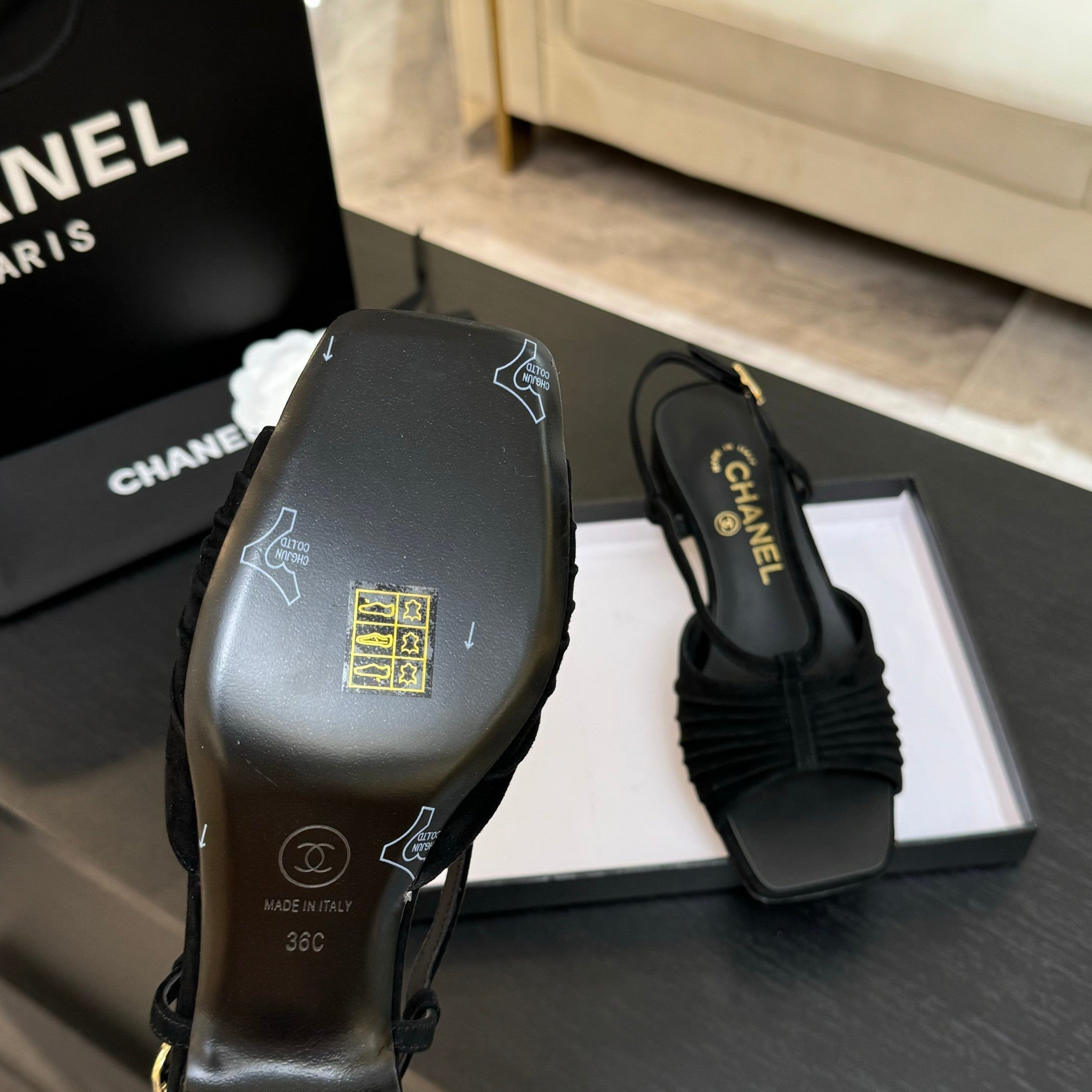 CC 25S Sandal Heel 50mm Black Suede Kidskin