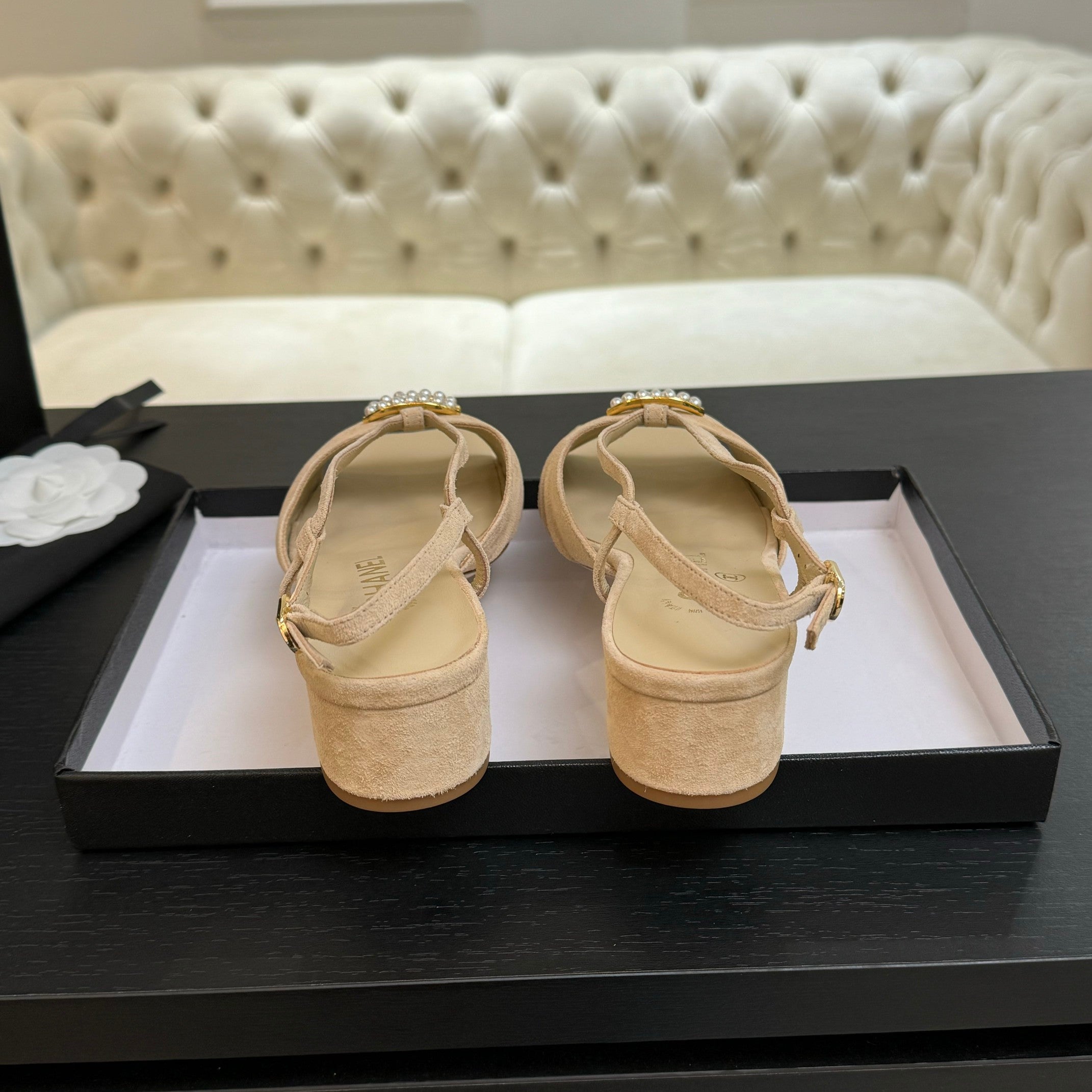 CC 25S Sandal Heel 50mm Beige Suede Kidskin Pearl Logo