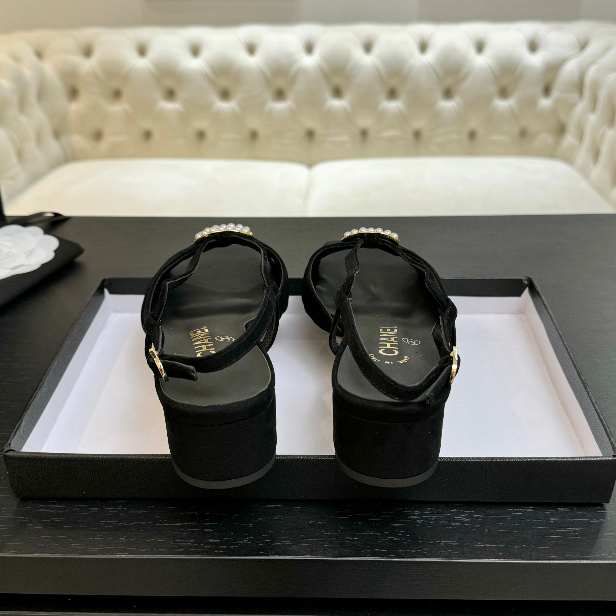 CC 25S Sandal Heel 50mm Black Suede Kidskin Pearl Logo