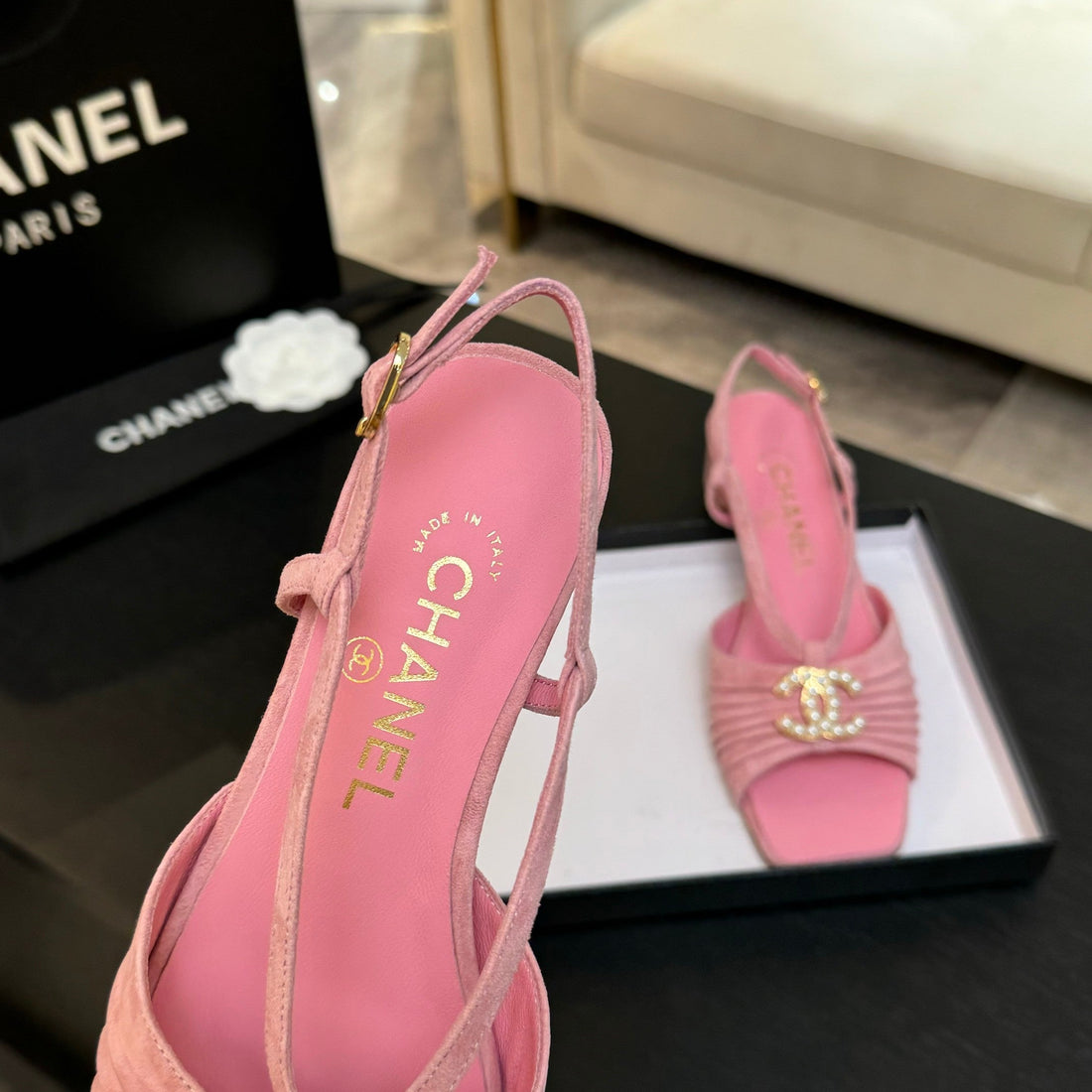 CC 25S Sandal Heel 50mm Pink Suede Kidskin Pearl Logo