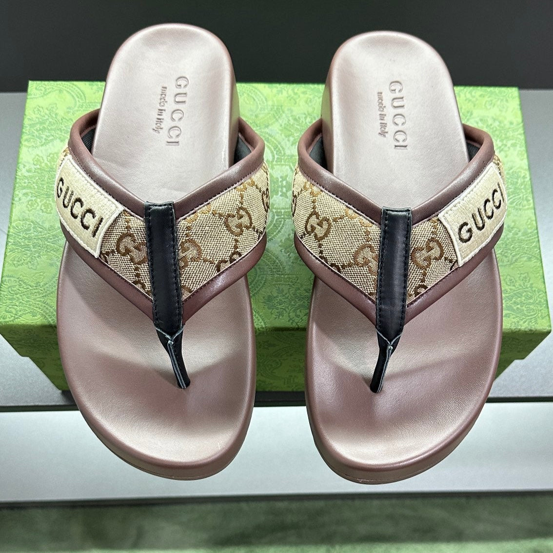 GG Men's Thong Sandals Brown Polyester Leather 547249