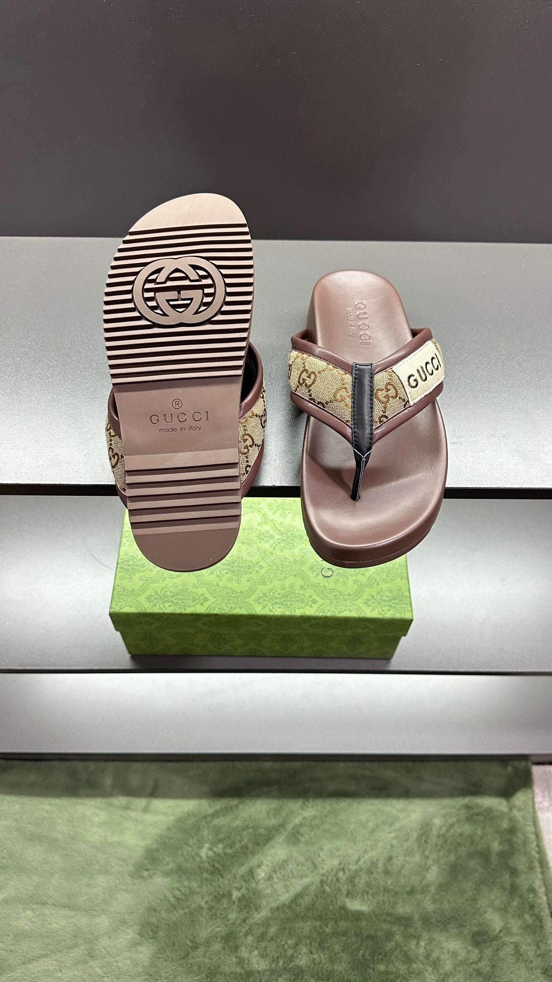 GG Men's Thong Sandals Brown Polyester Leather 547249