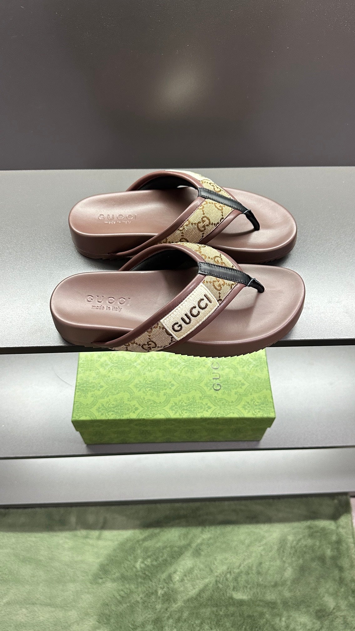 GG Men's Thong Sandals Brown Polyester Leather 547249