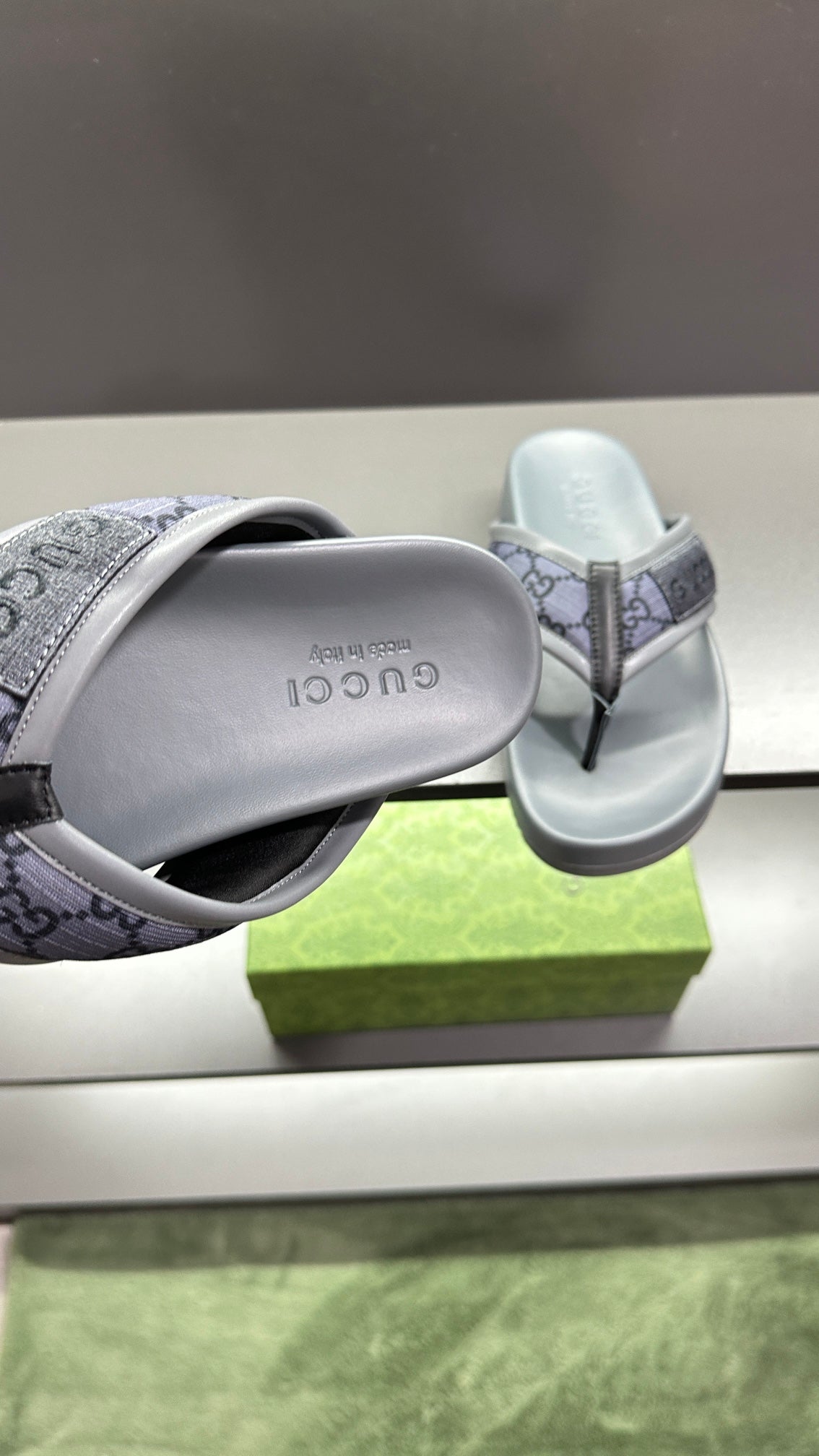 GG Men's Thong Sandals Purple Grey Polyester Leather 547243