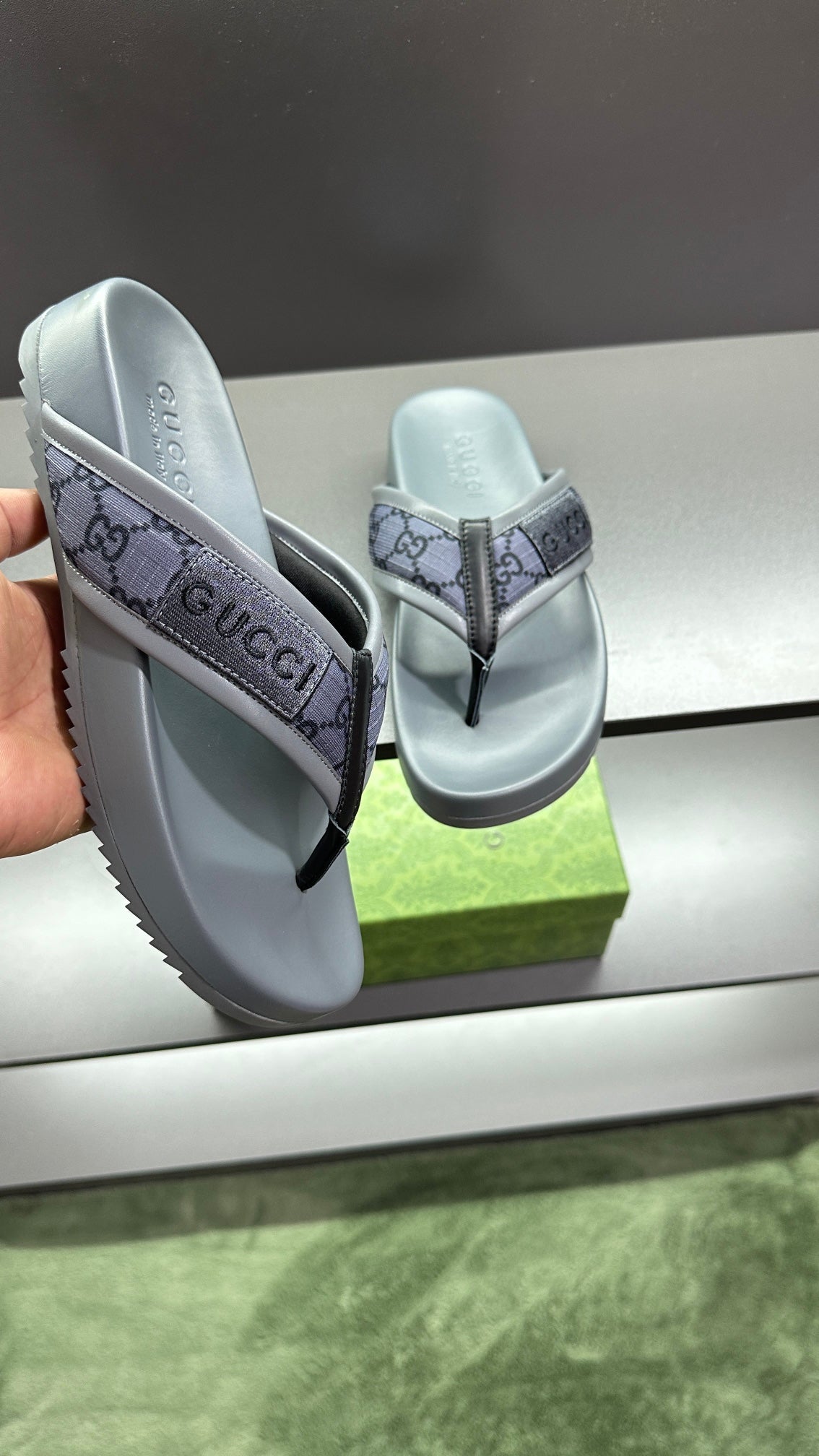 GG Men's Thong Sandals Purple Grey Polyester Leather 547243