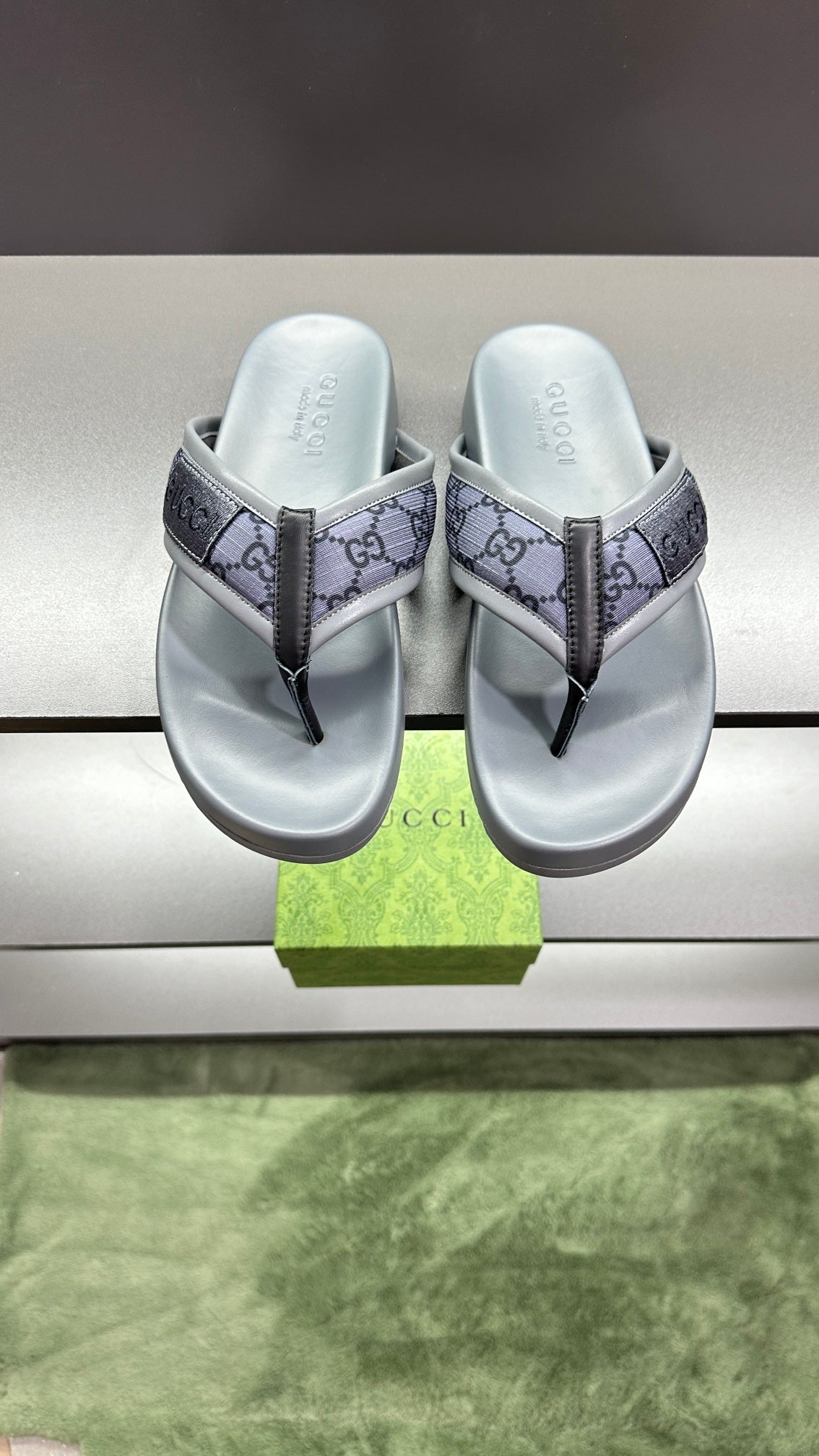 GG Men's Thong Sandals Purple Grey Polyester Leather 547243