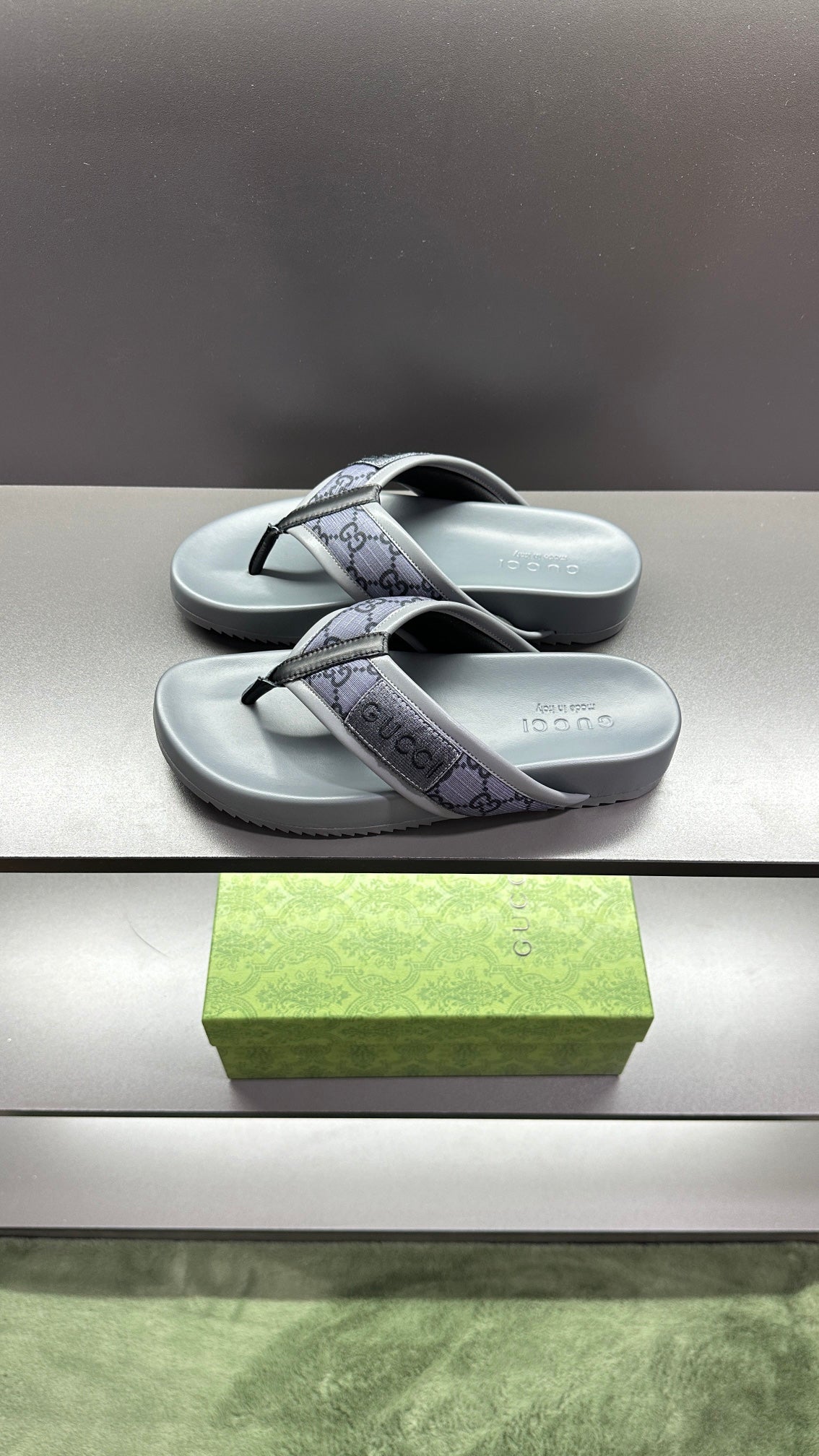 GG Men's Thong Sandals Purple Grey Polyester Leather 547243