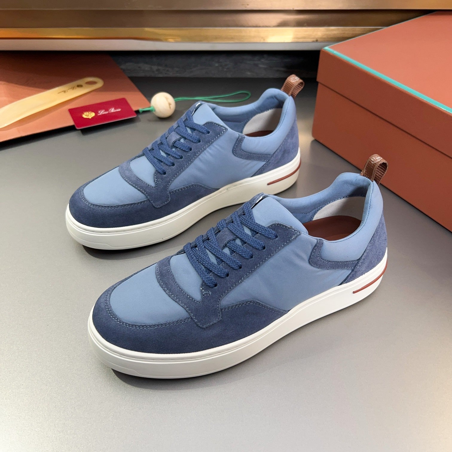 LP NEWPORT WALK SNEAKERS SKY SUEDE