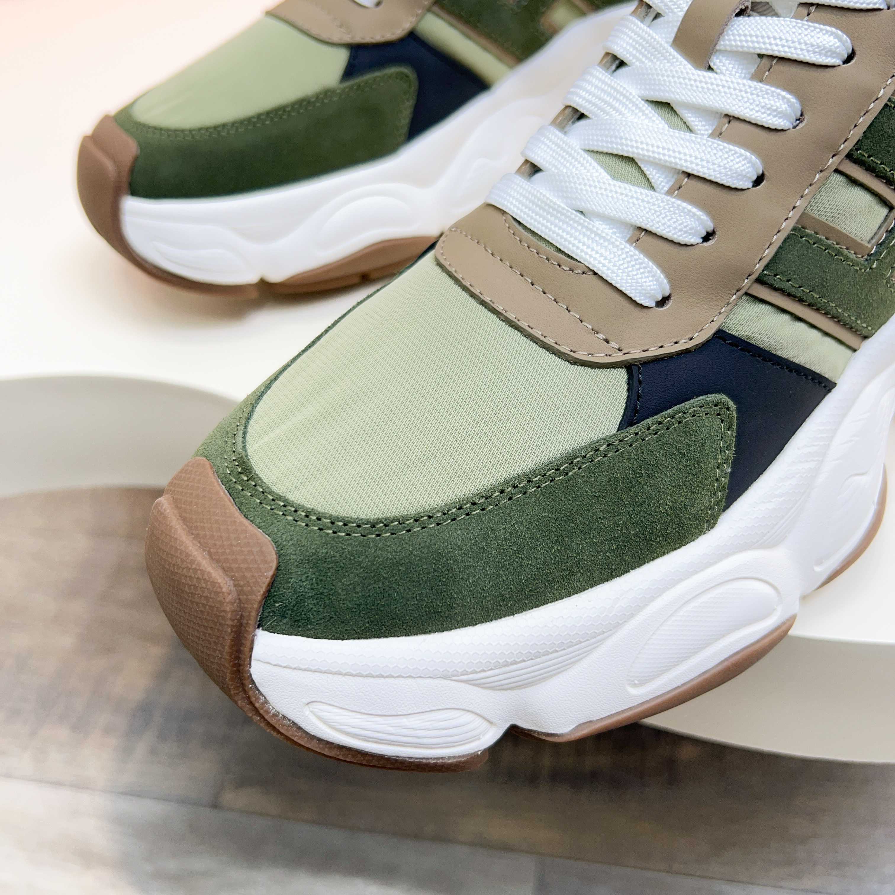 HM Men's Sneaker Green Calfskin Suede 601278