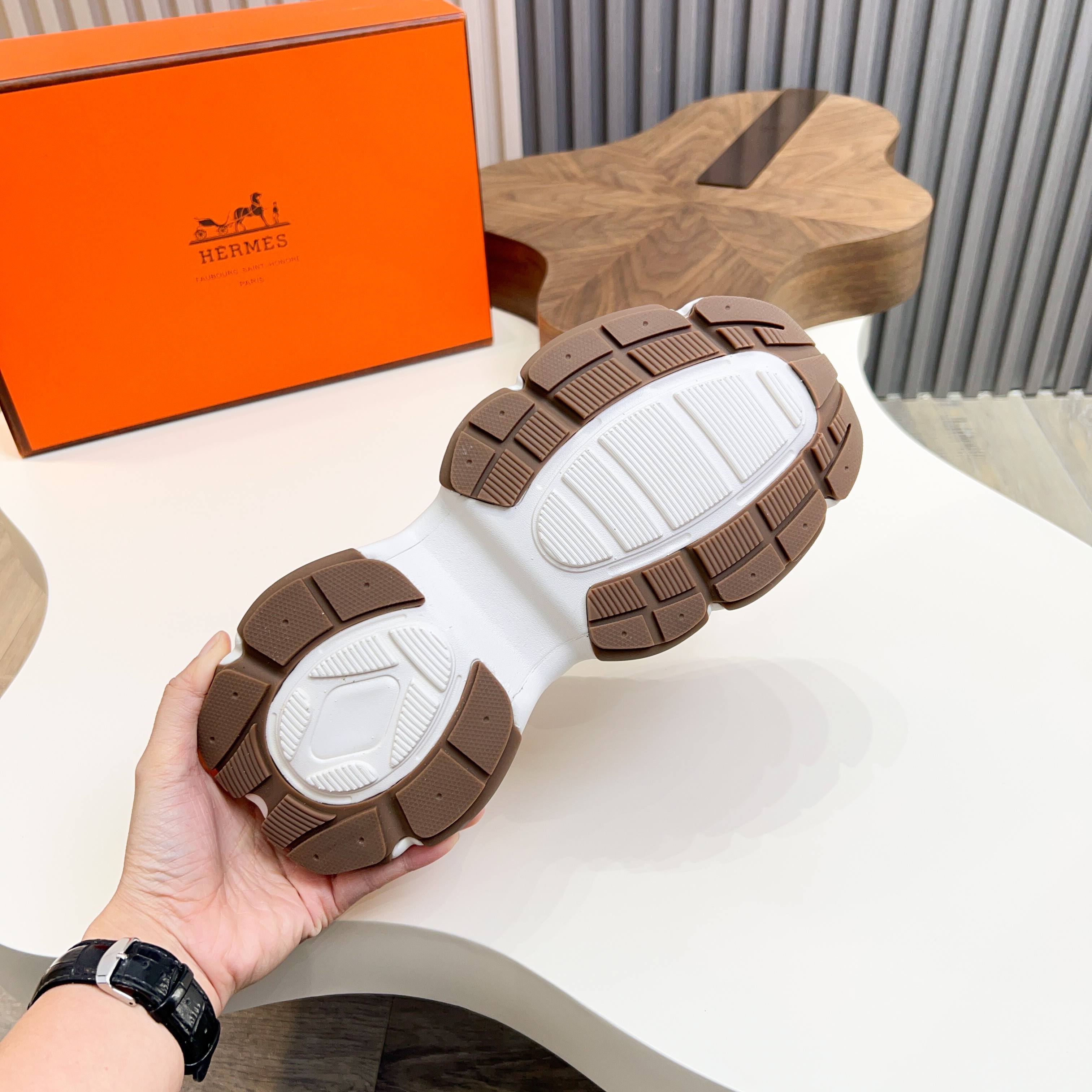 HM Men's Sneaker White Calfskin Suede 601281