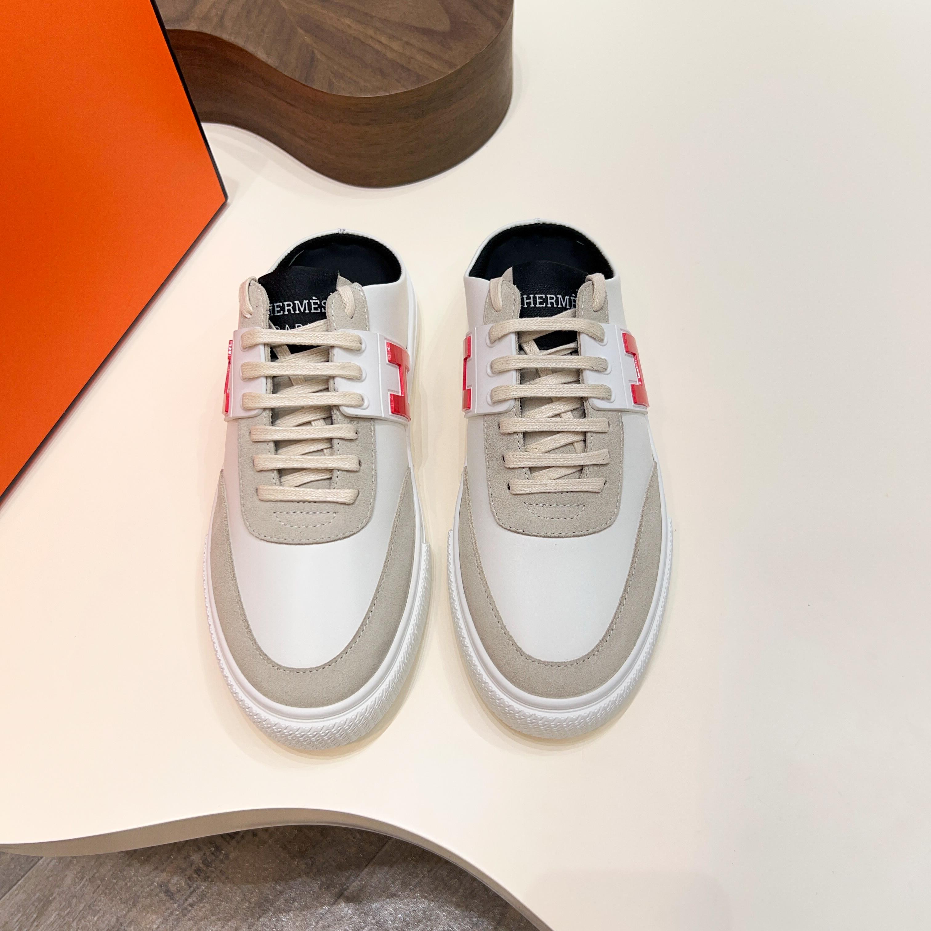 HM Men's Keep Mule White Calfskin Suede 652001