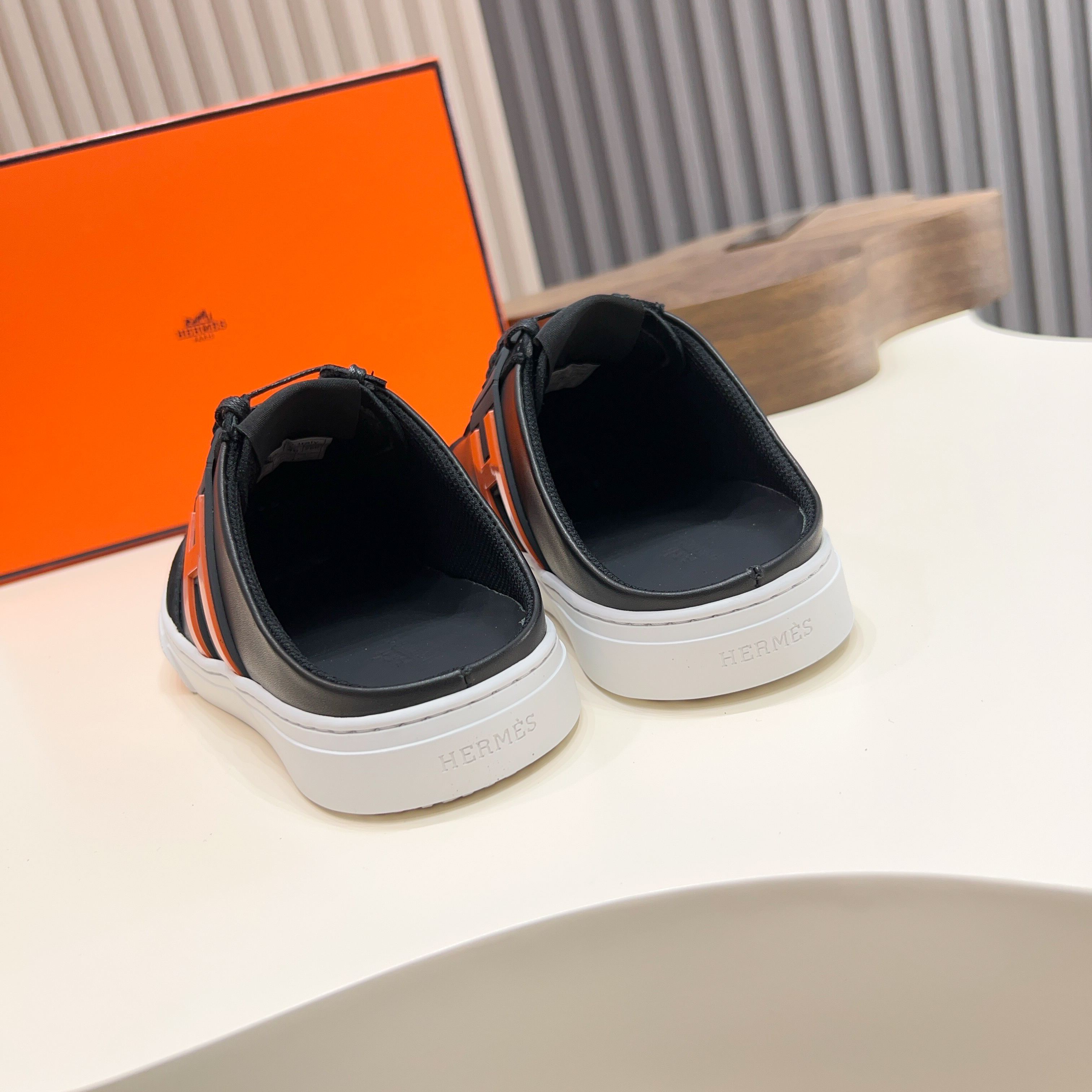 HM Men's Keep Mule Black Suede Calfskin 651997