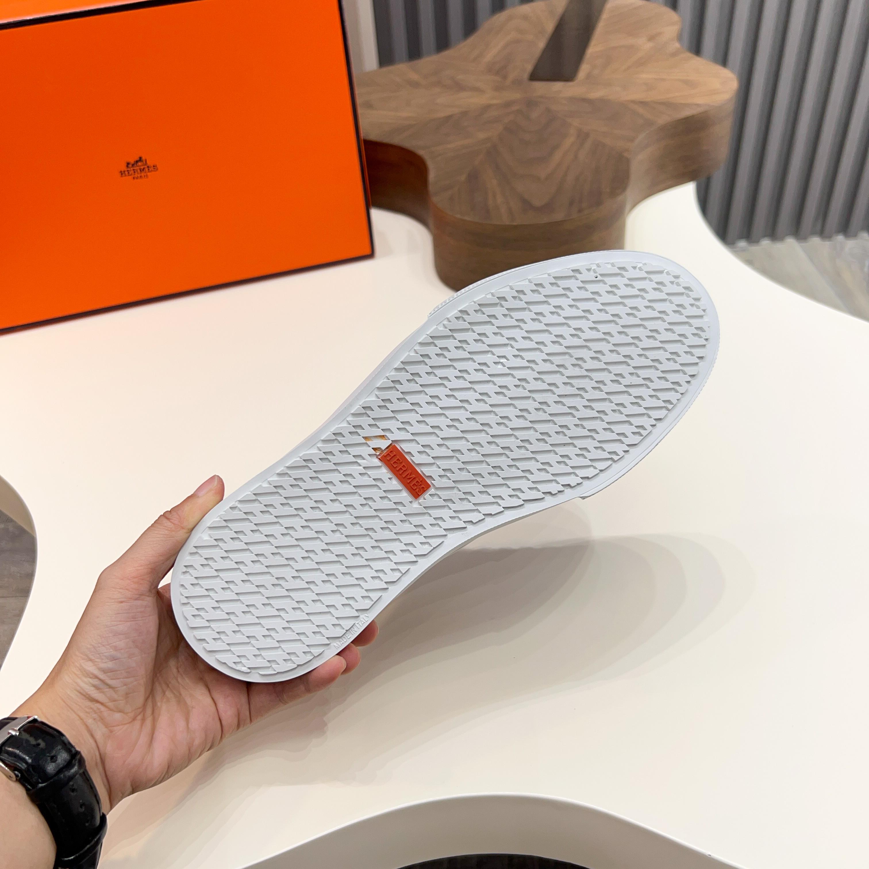 HM Men's Keep Mule Black Suede Calfskin 651997