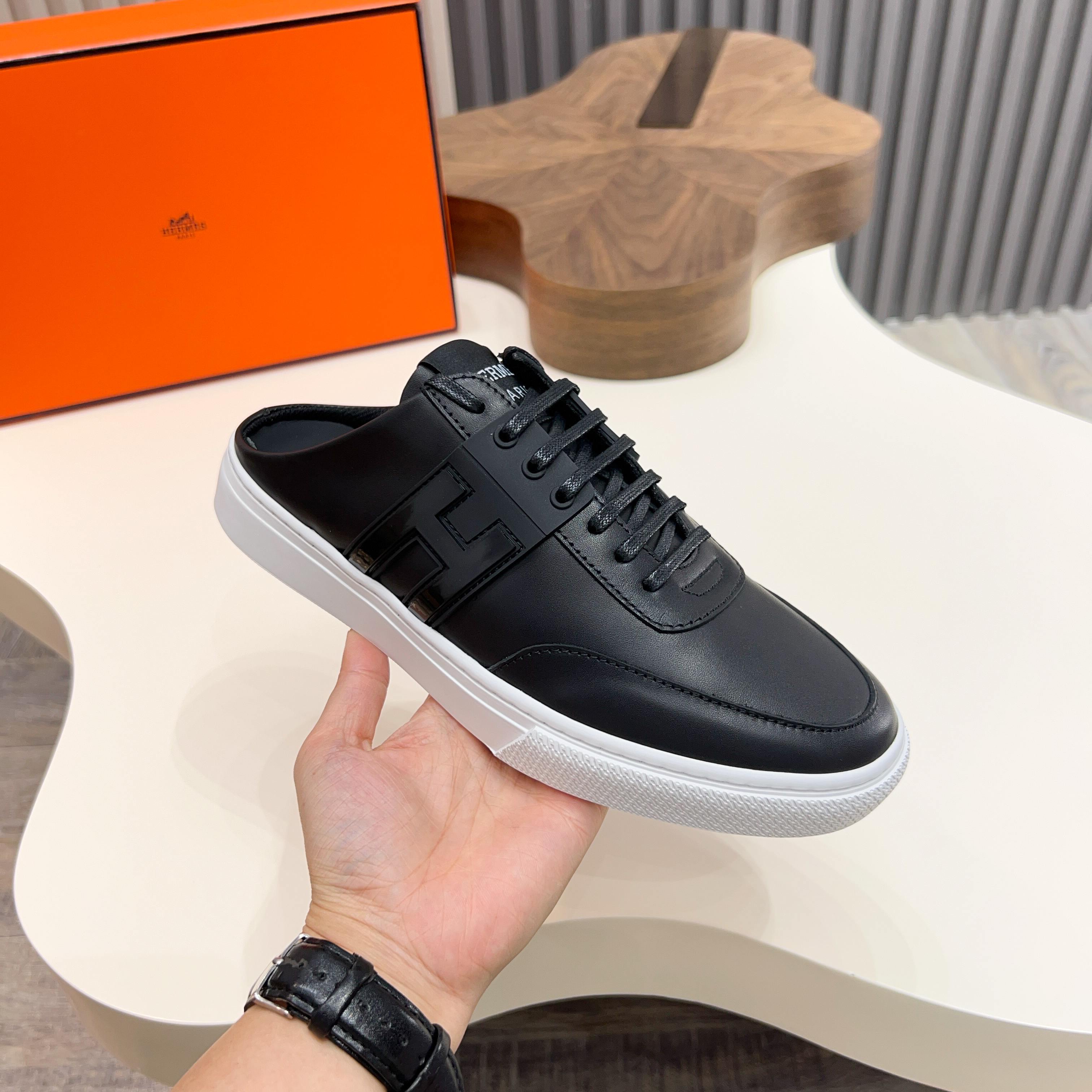 HM Men's Keep Mule Black Calfskin 651999