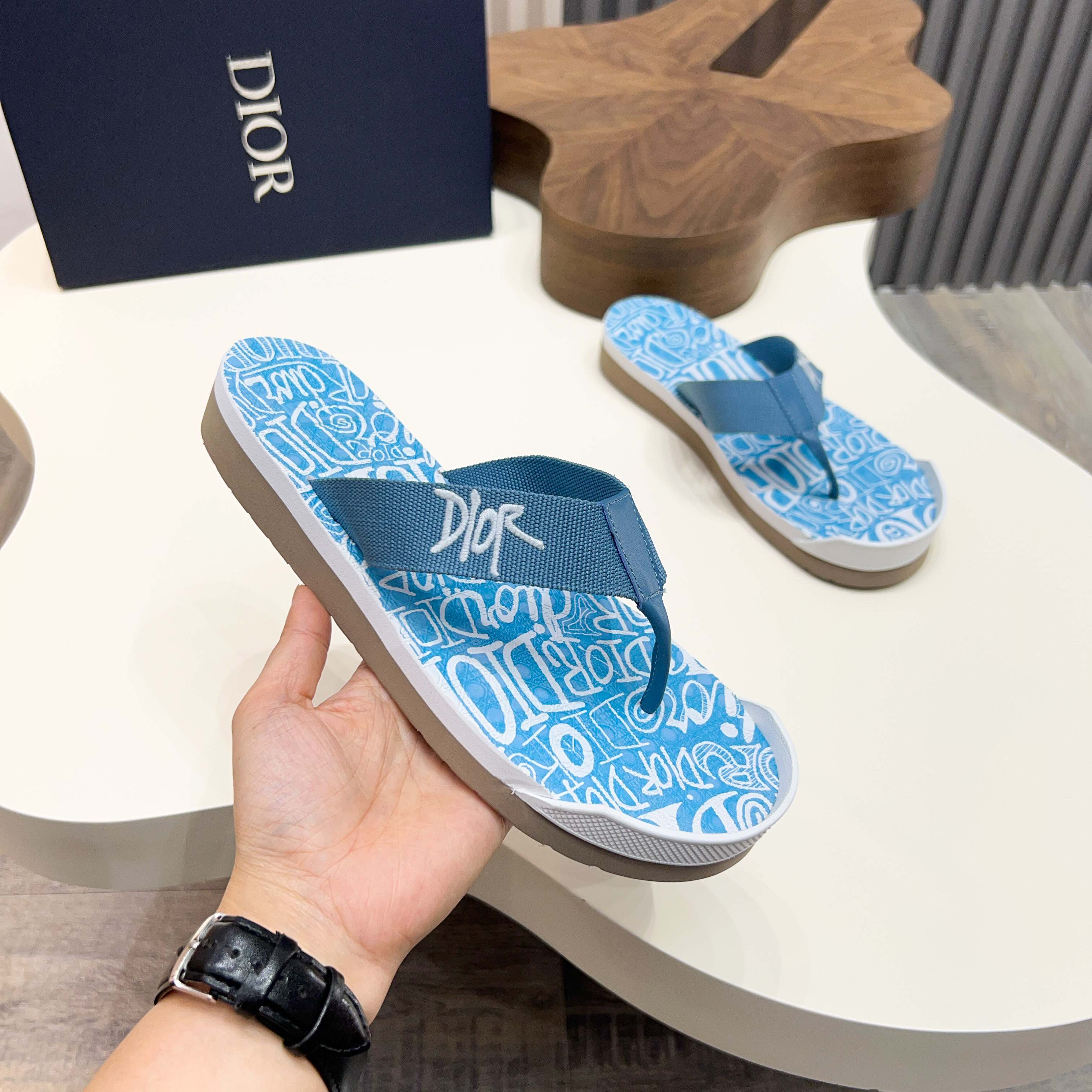 CD Alias Thong Sandals Blue Print Fabric 639094