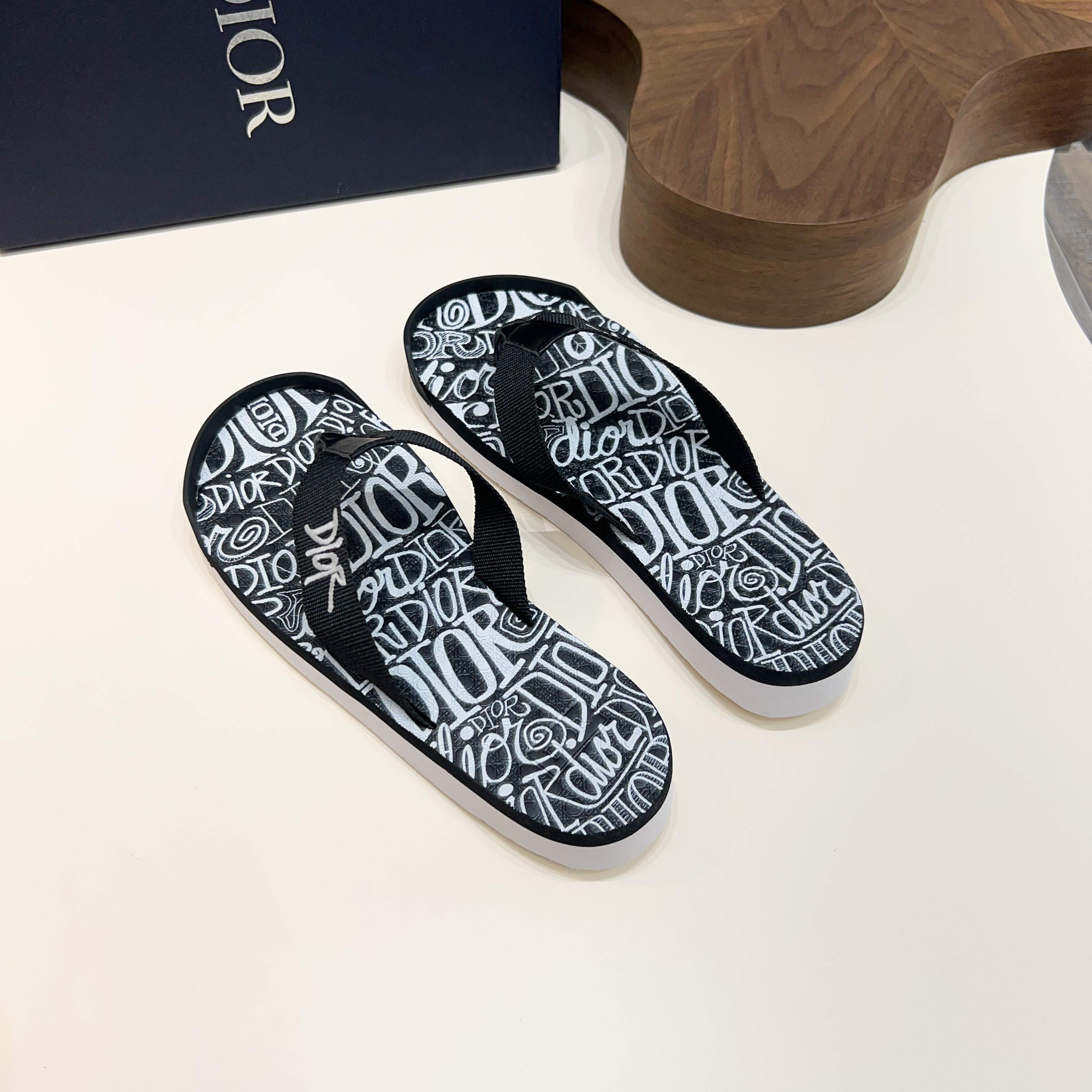 CD Alias Thong Sandals Black Print Fabric 639095