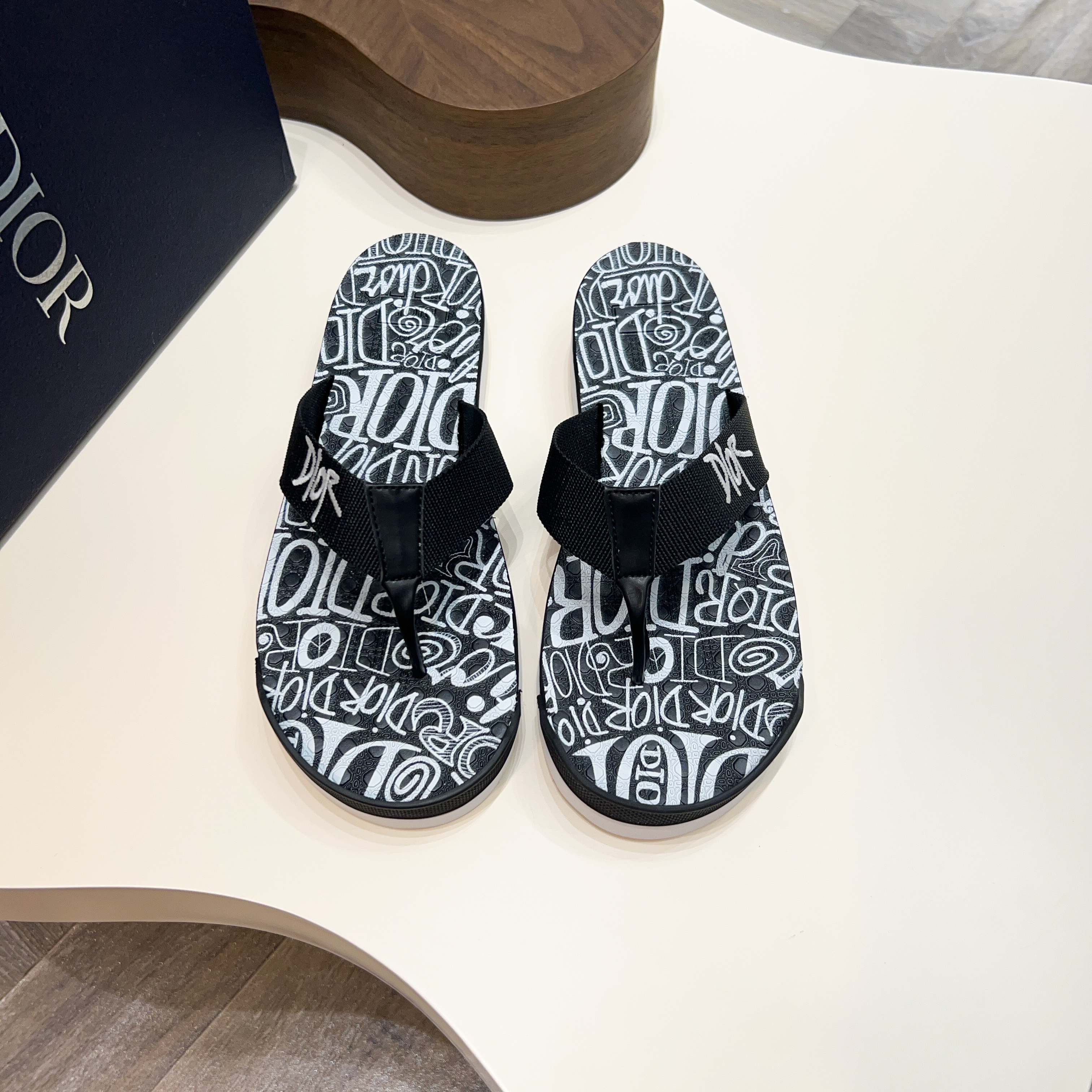 CD Alias Thong Sandals Black Print Fabric 639095