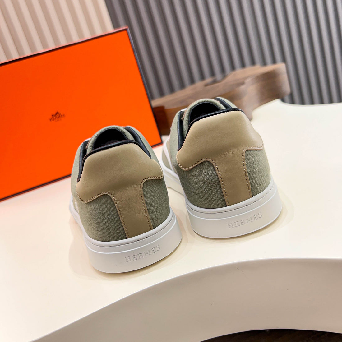 HM Men's Get Sneaker Light Green Cowhide Canvas 723511