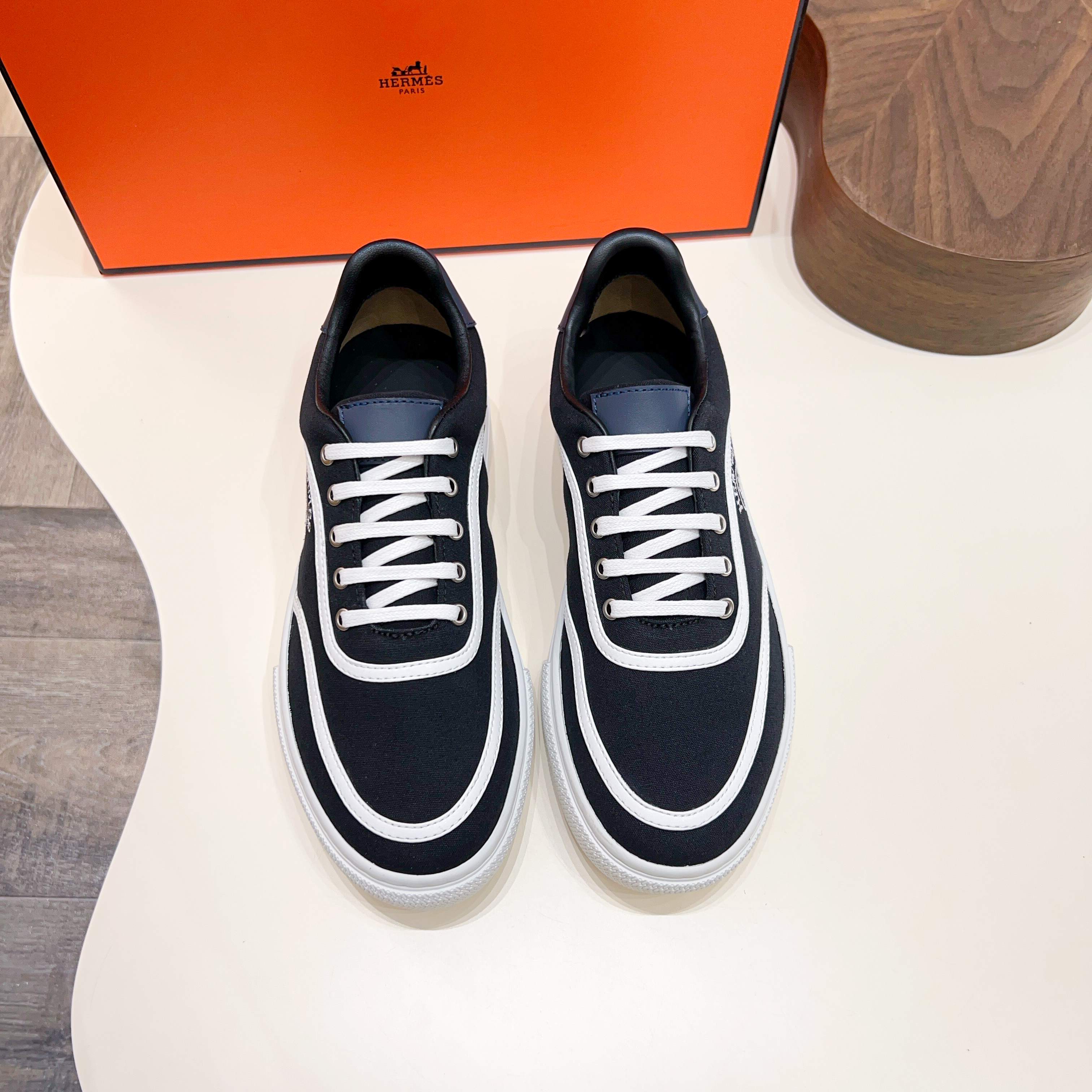 HM Men's Get Sneaker Black Cowhide Canvas 723510