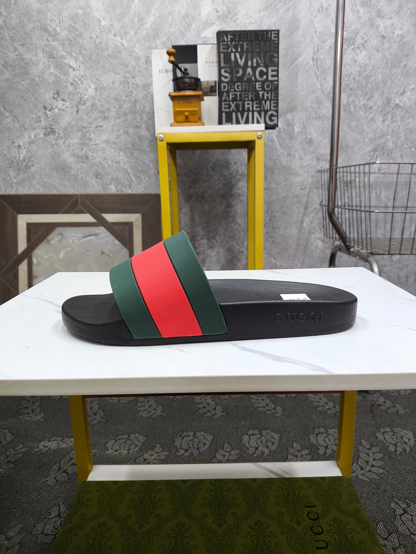 GG Men's Slide Green Red Sheepskin 540041