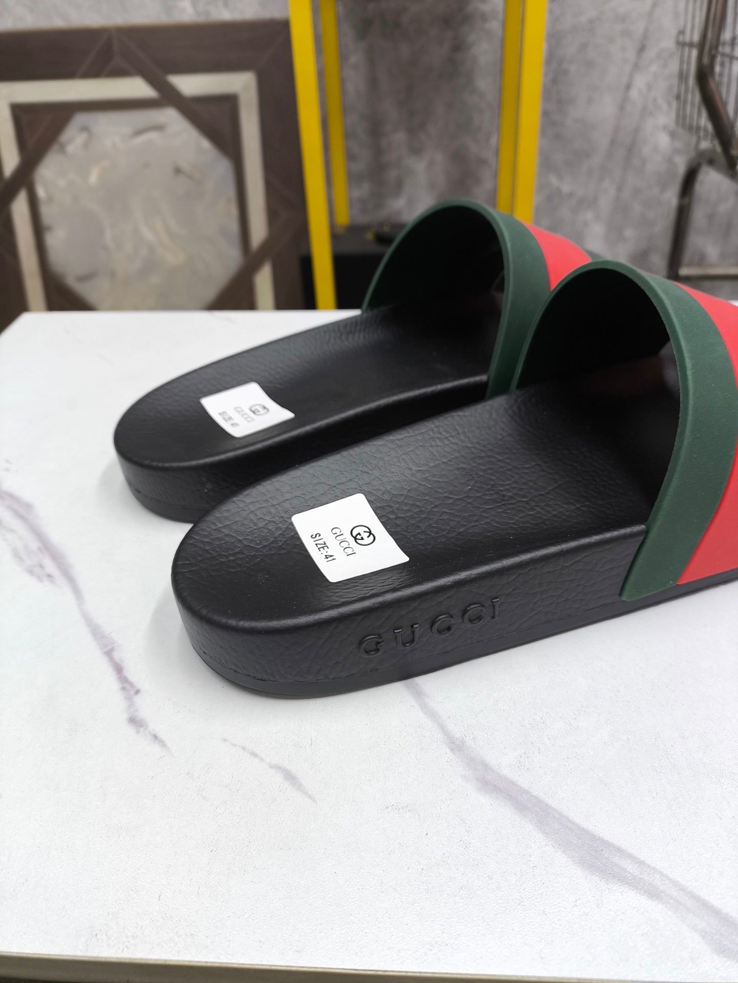 GG Men's Slide Green Red Sheepskin 540041