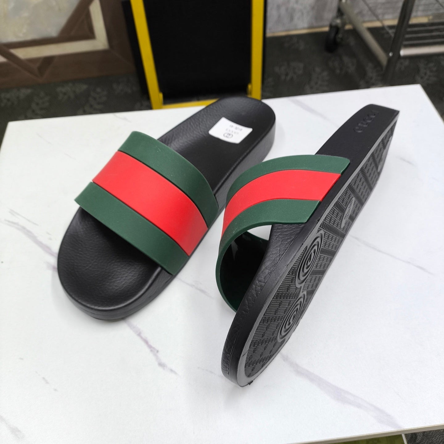 GG Men's Slide Green Red Sheepskin 540041