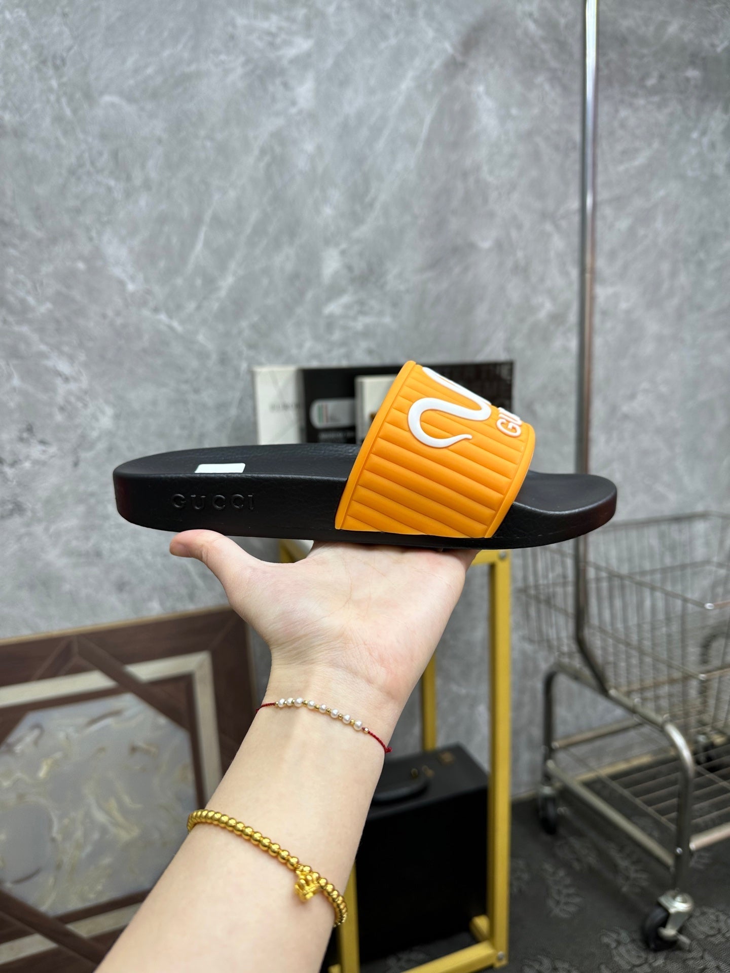 GG Men's Slide Orange Sheepskin Rubber 540093