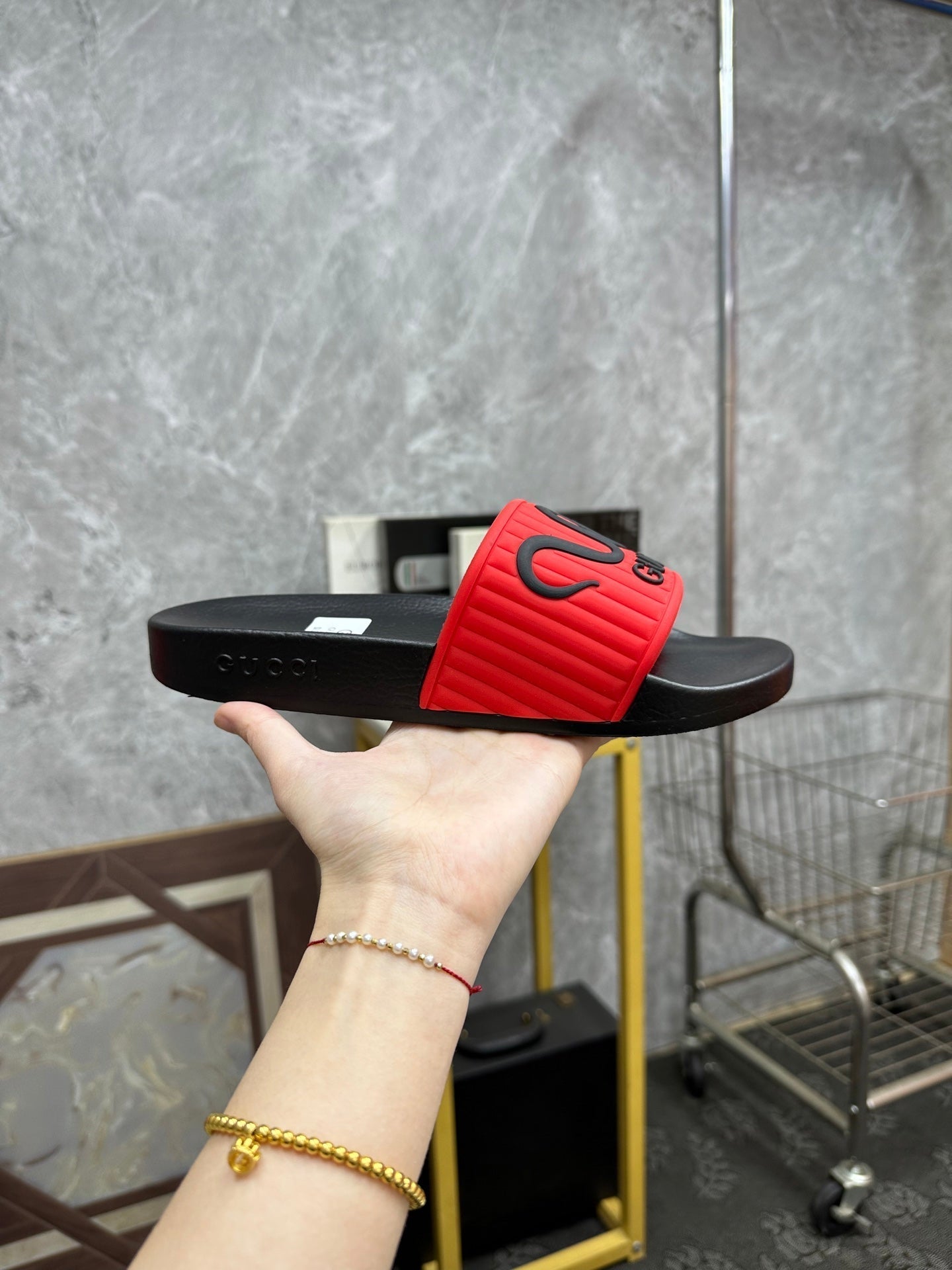 GG Men's Slide Red Sheepskin Rubber 540094