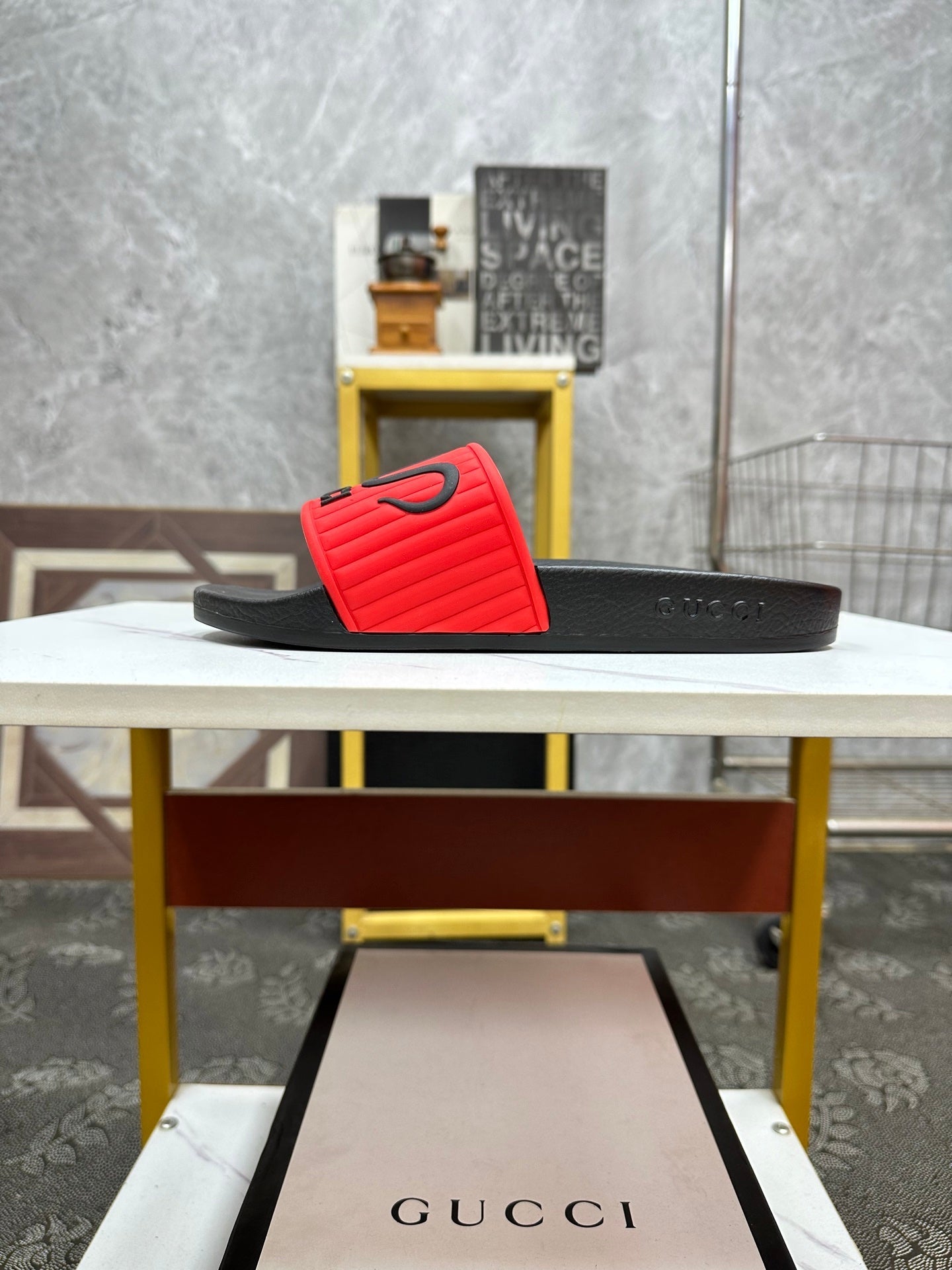 GG Men's Slide Red Sheepskin Rubber 540094