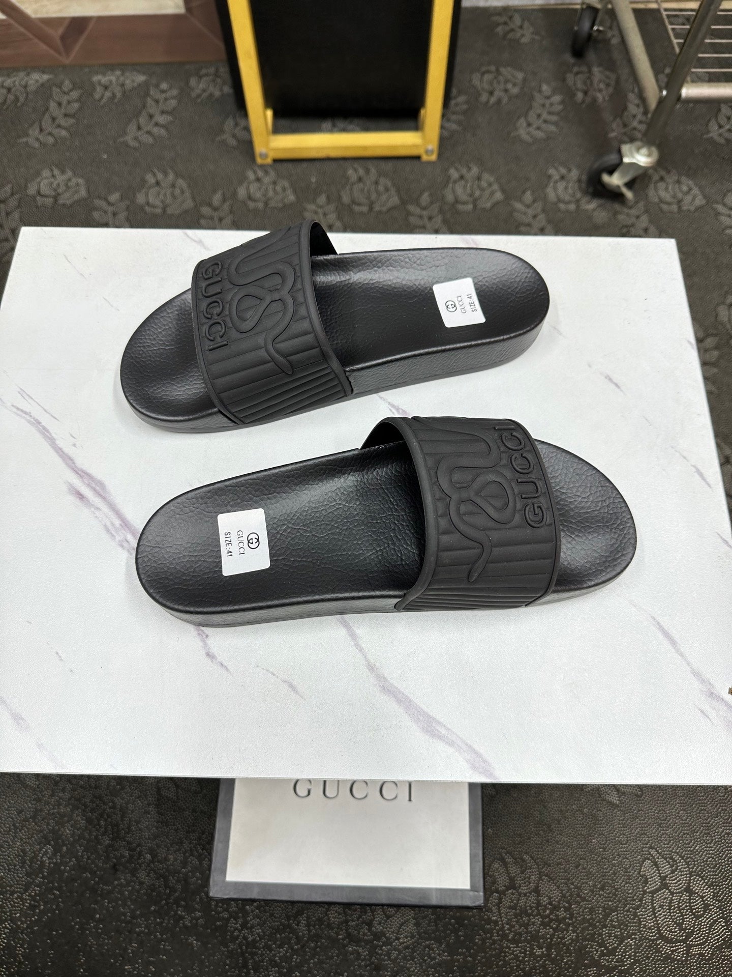 GG Men's Slide Black Sheepskin Rubber 540099