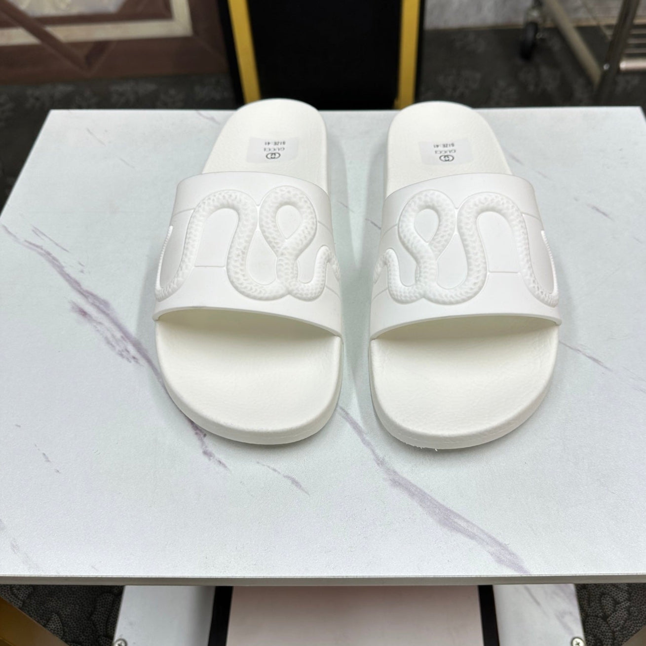 GG Men's Snake Embossed Slide White Rubber 540111